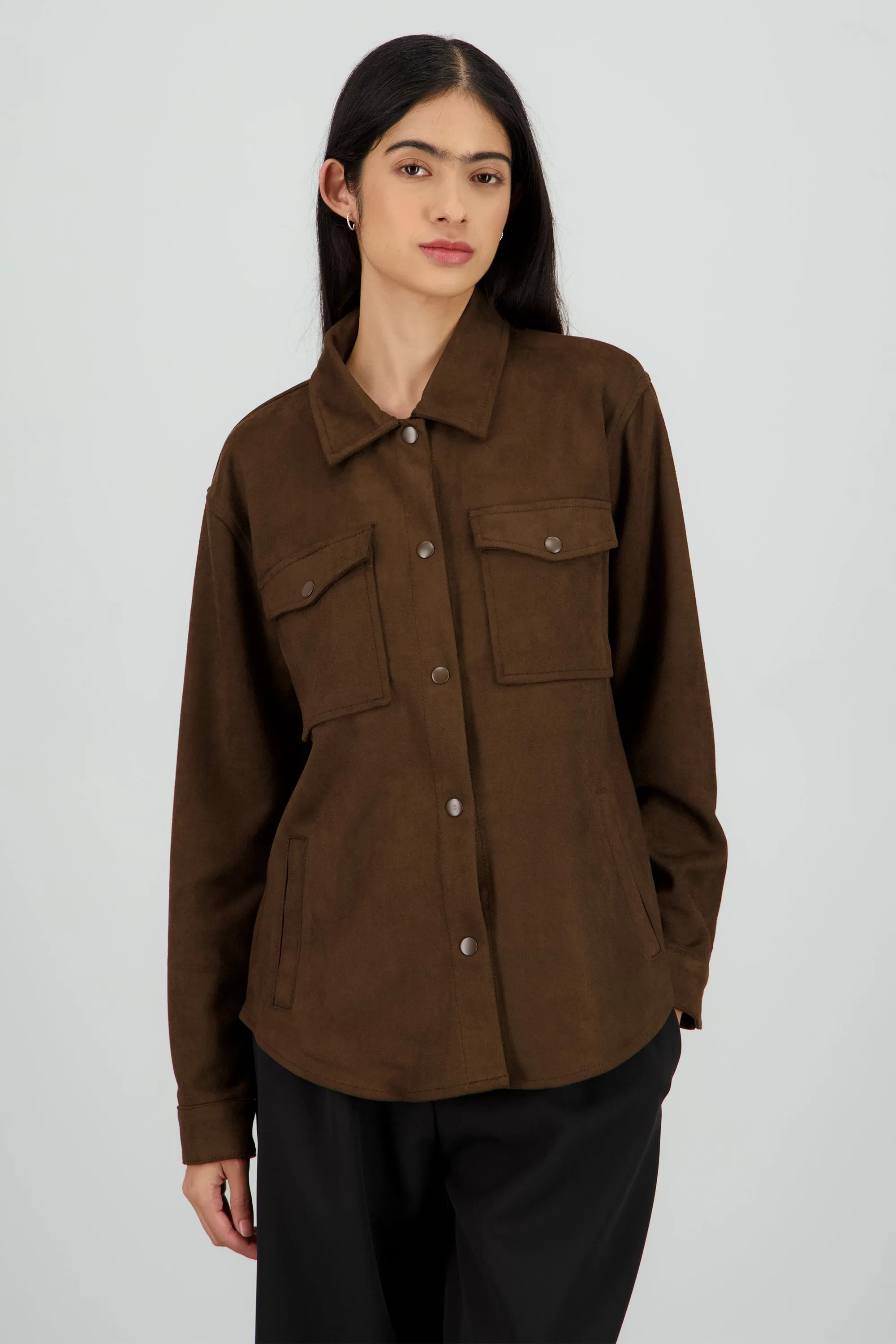 Chamarra suade detalle bolsas sold by Shasa