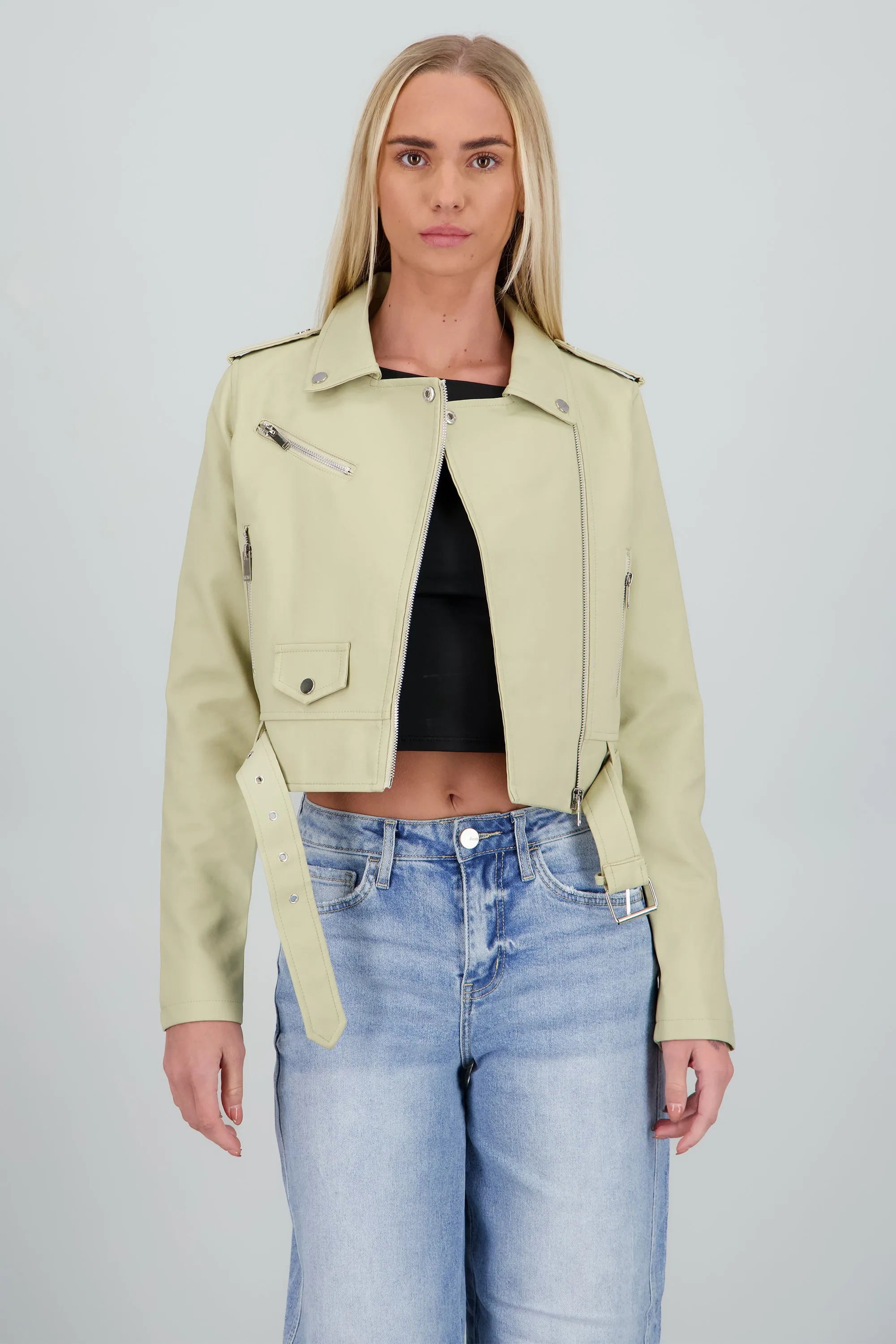 Chamarra Biker Efecto Piel Cierre sold by Shasa