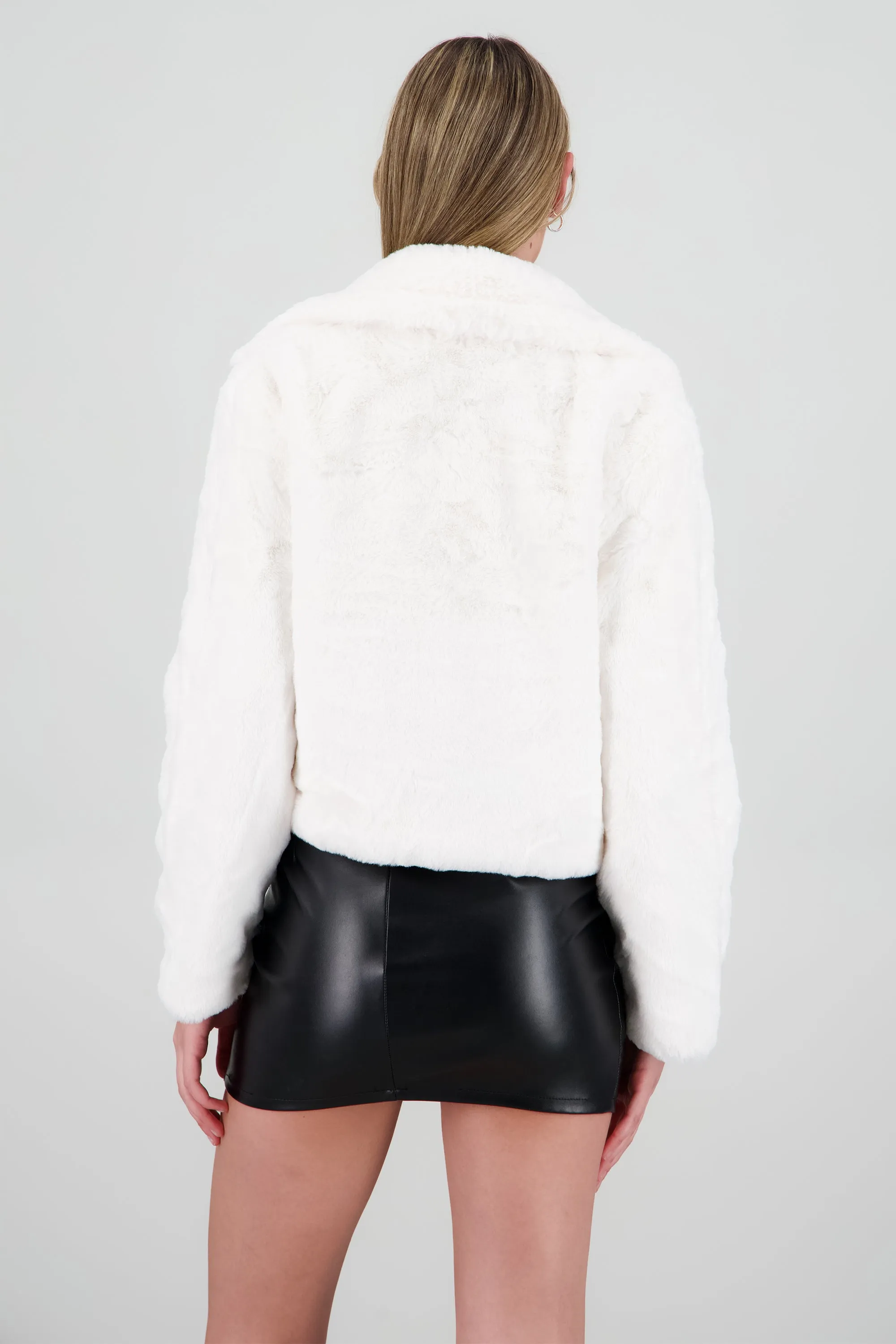 Chamarra peluche con solapa sold by Shasa product image thumbnail 4