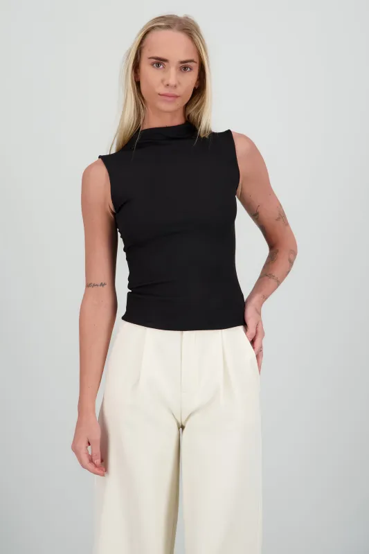 Top sin mangas cuello alto rib sold by Shasa