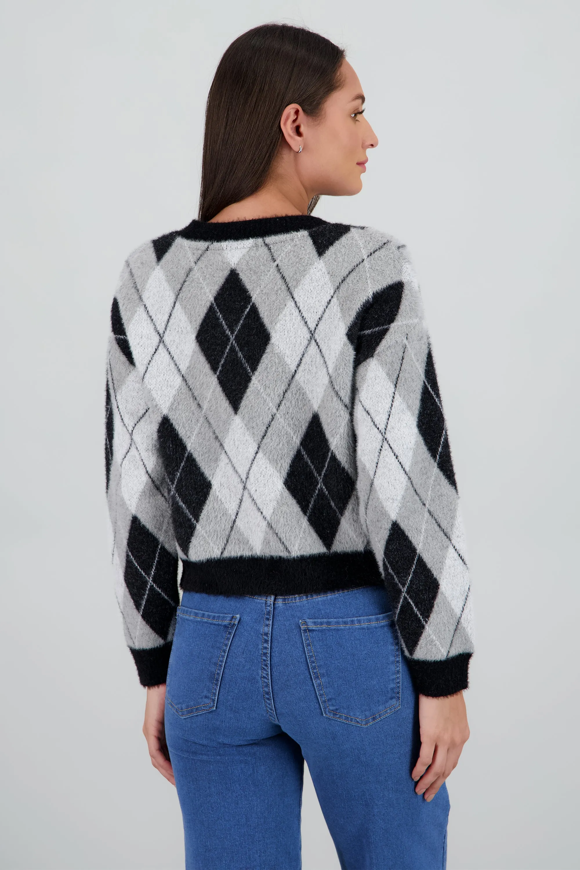 Sueter tacto pelo con estampado de rombos sold by Shasa product image thumbnail 4