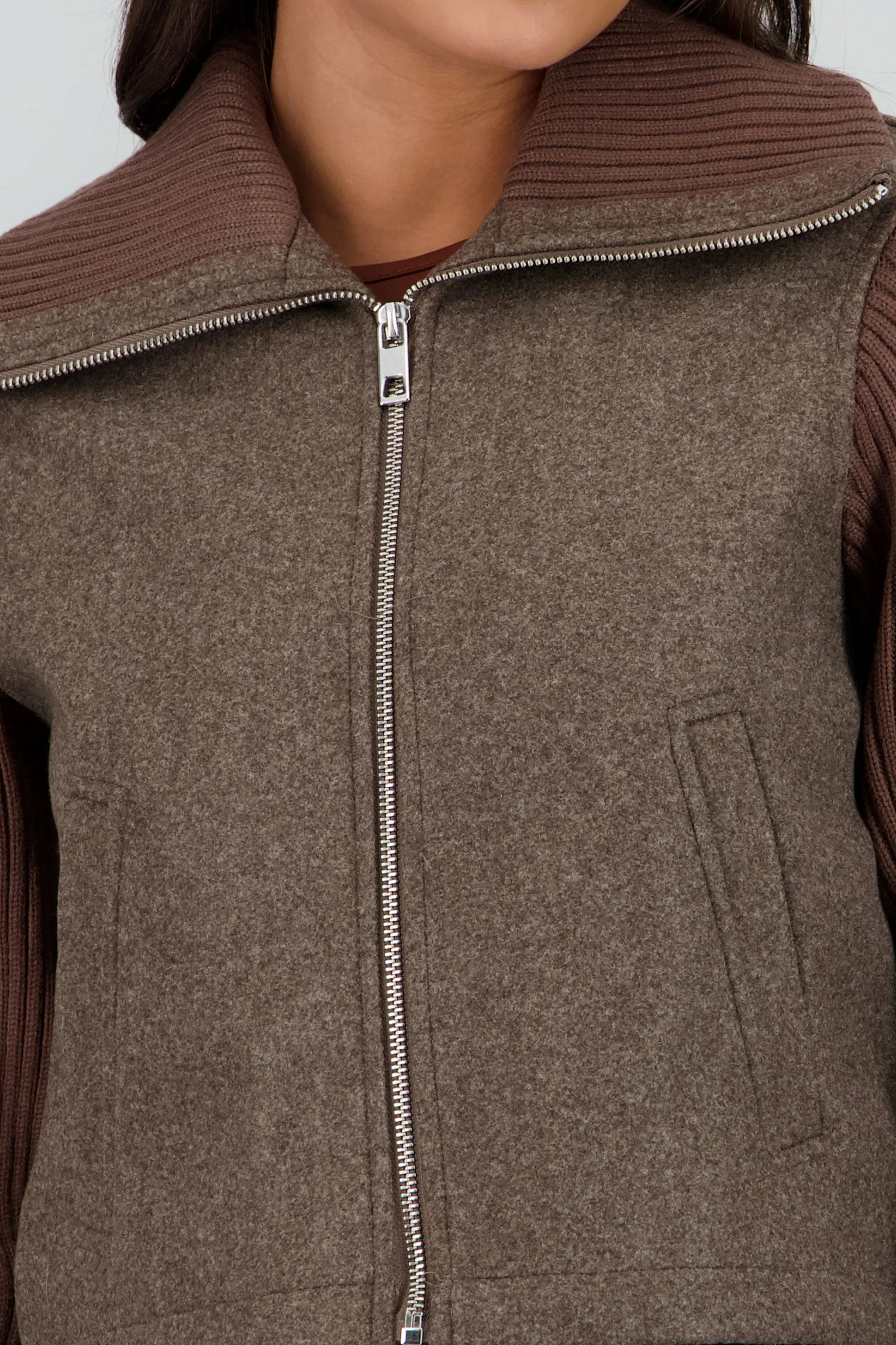 Light jacket contraste tejido de punto sold by Shasa product image thumbnail 5