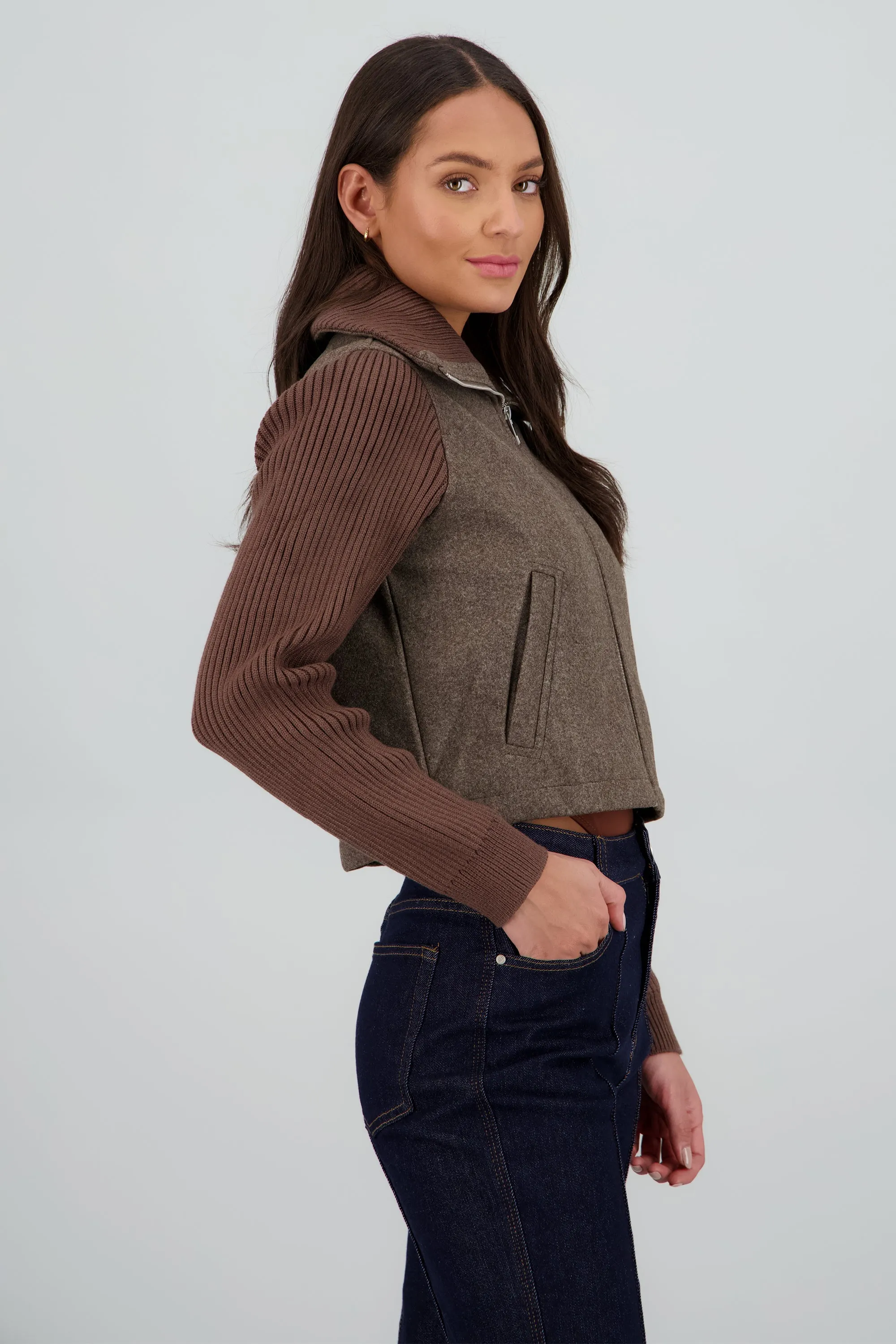 Light jacket contraste tejido de punto sold by Shasa product image thumbnail 3