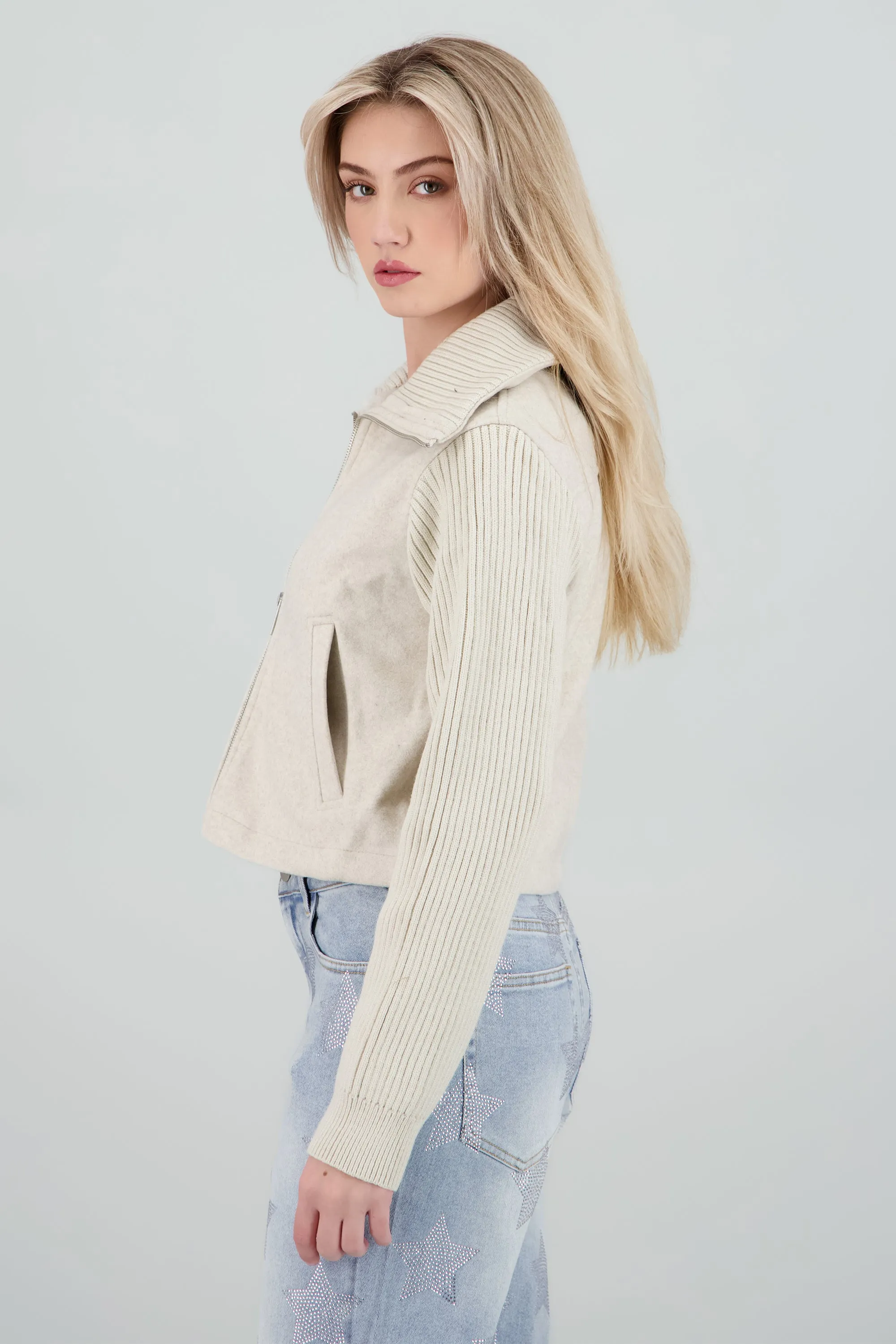 Light jacket contraste tejido de punto sold by Shasa product image thumbnail 3