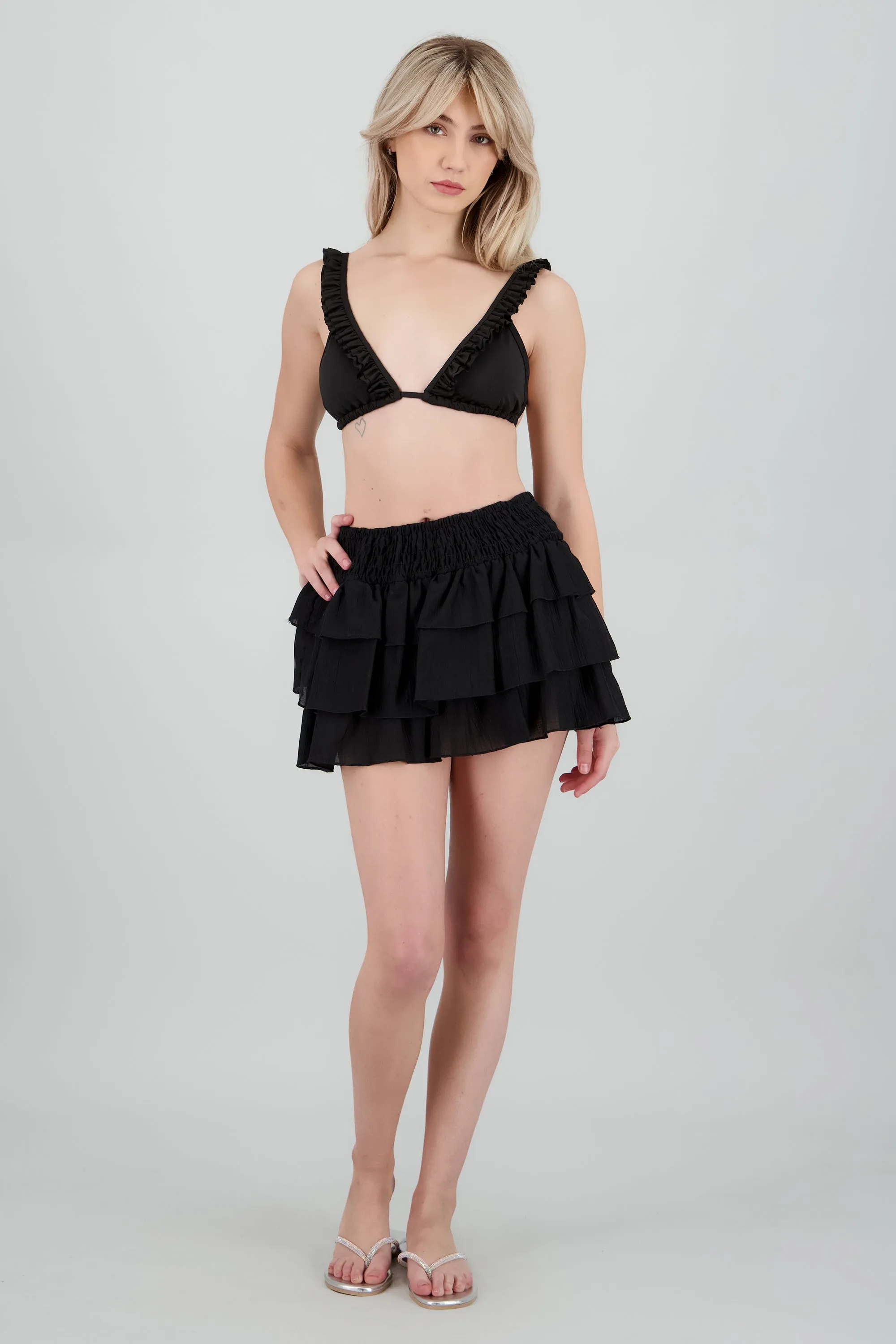 Falda mini olanes smock sold by Shasa