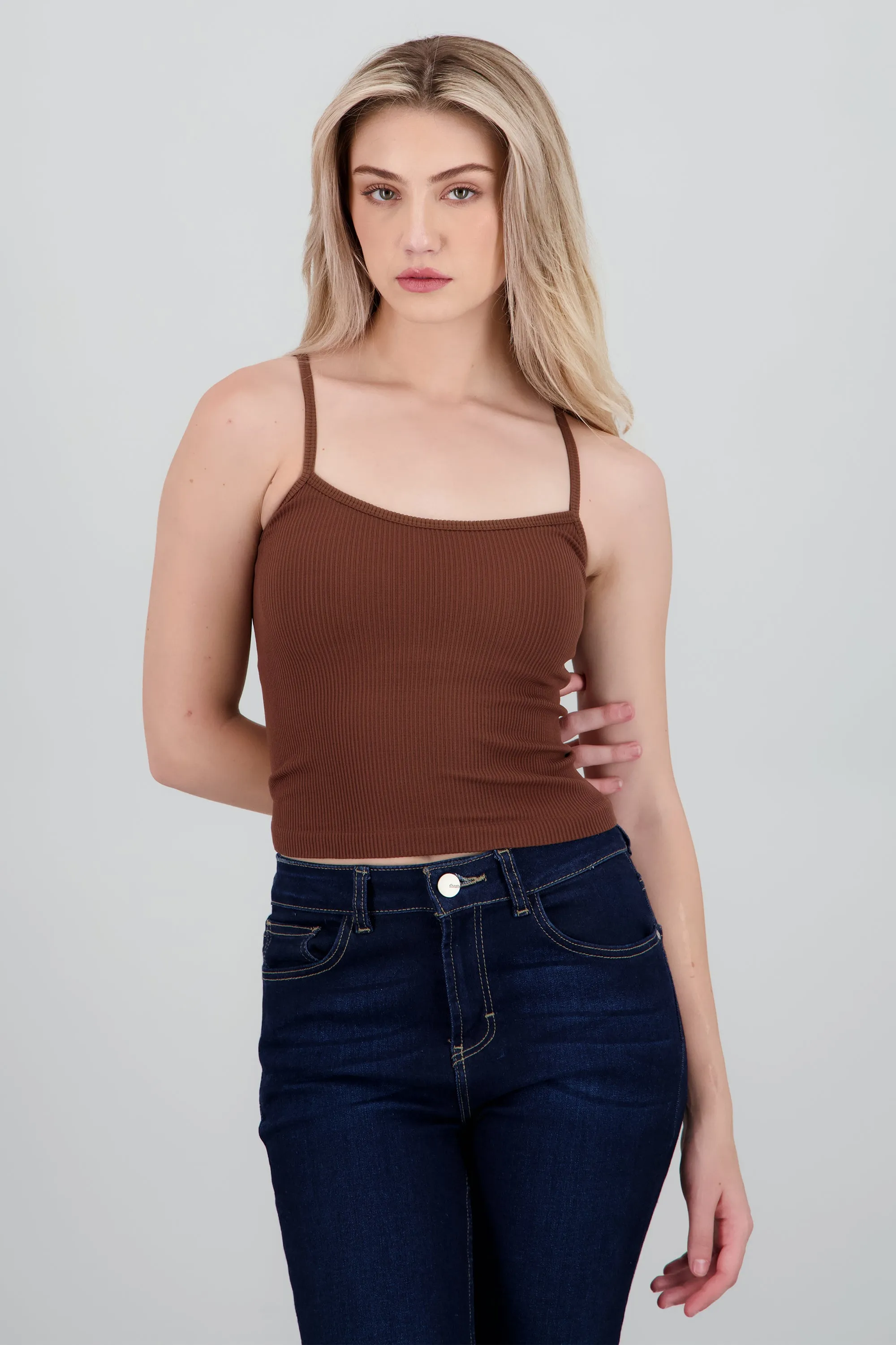 Top tirantes seamless sold by Shasa