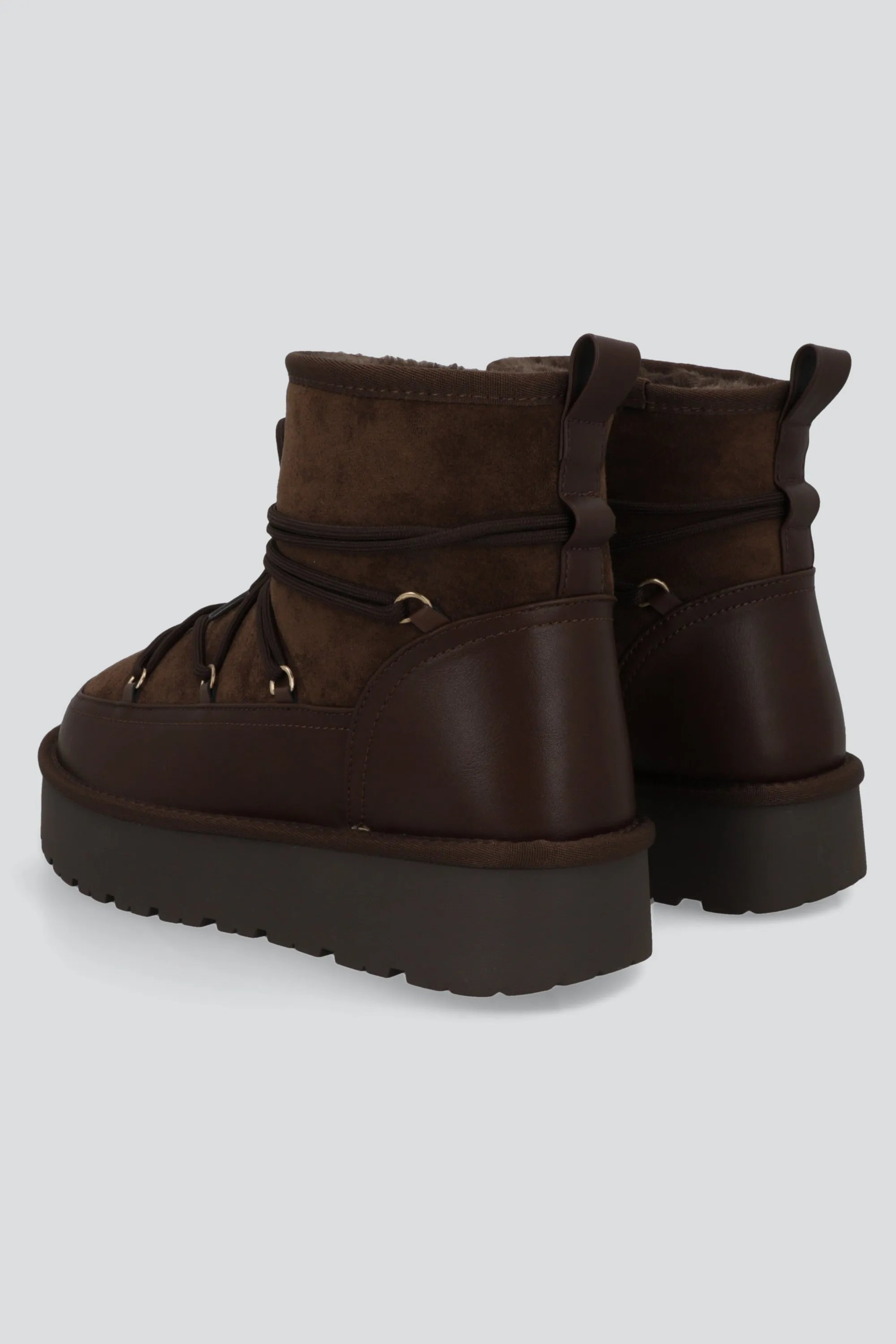 Bota invierno cordon plataforma sold by Shasa product image thumbnail 3