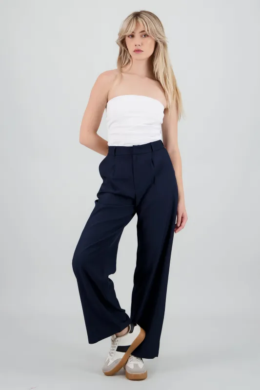 Pantalon liso recto detalle pinza sold by Shasa