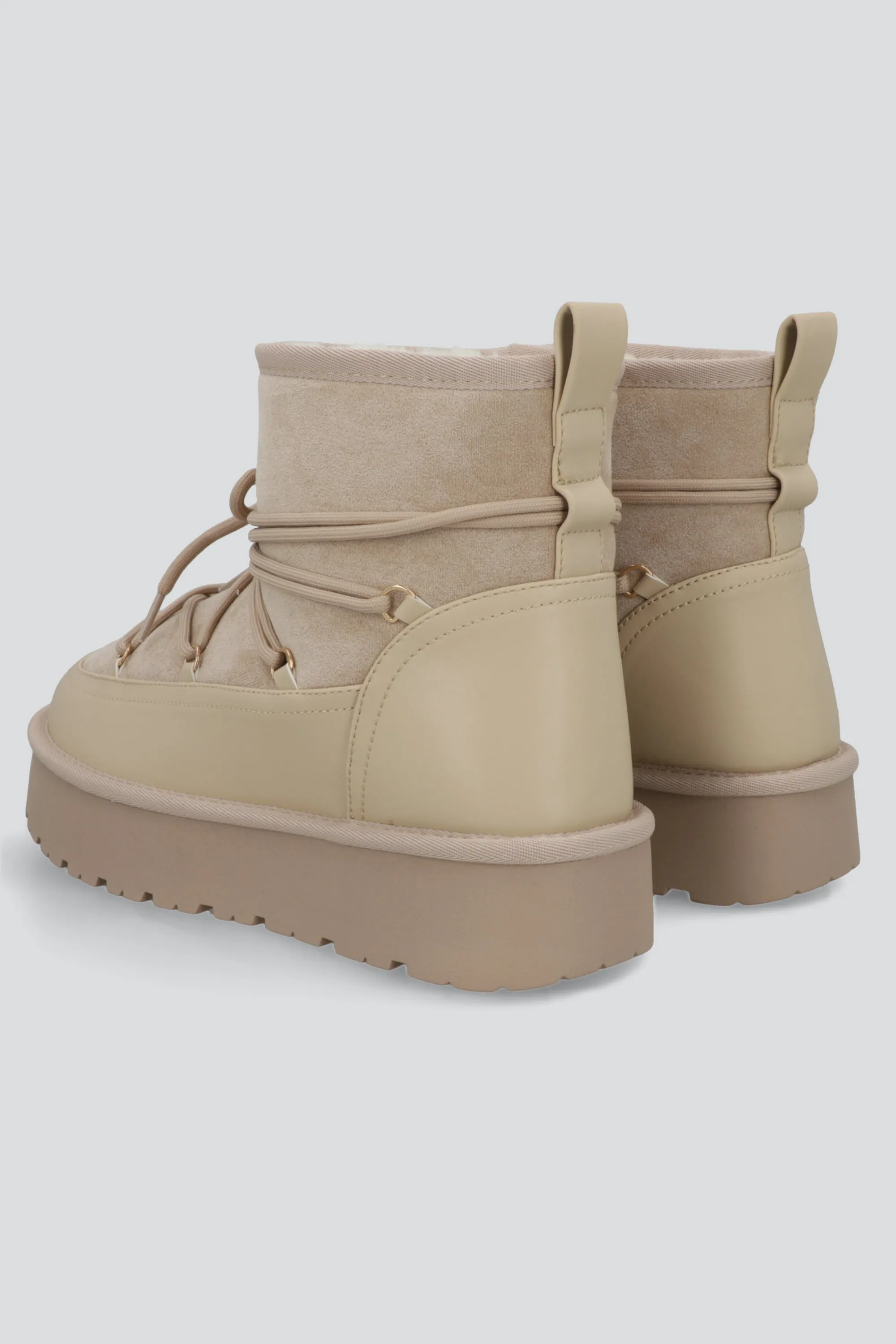 Bota invierno cordon plataforma sold by Shasa product image thumbnail 3