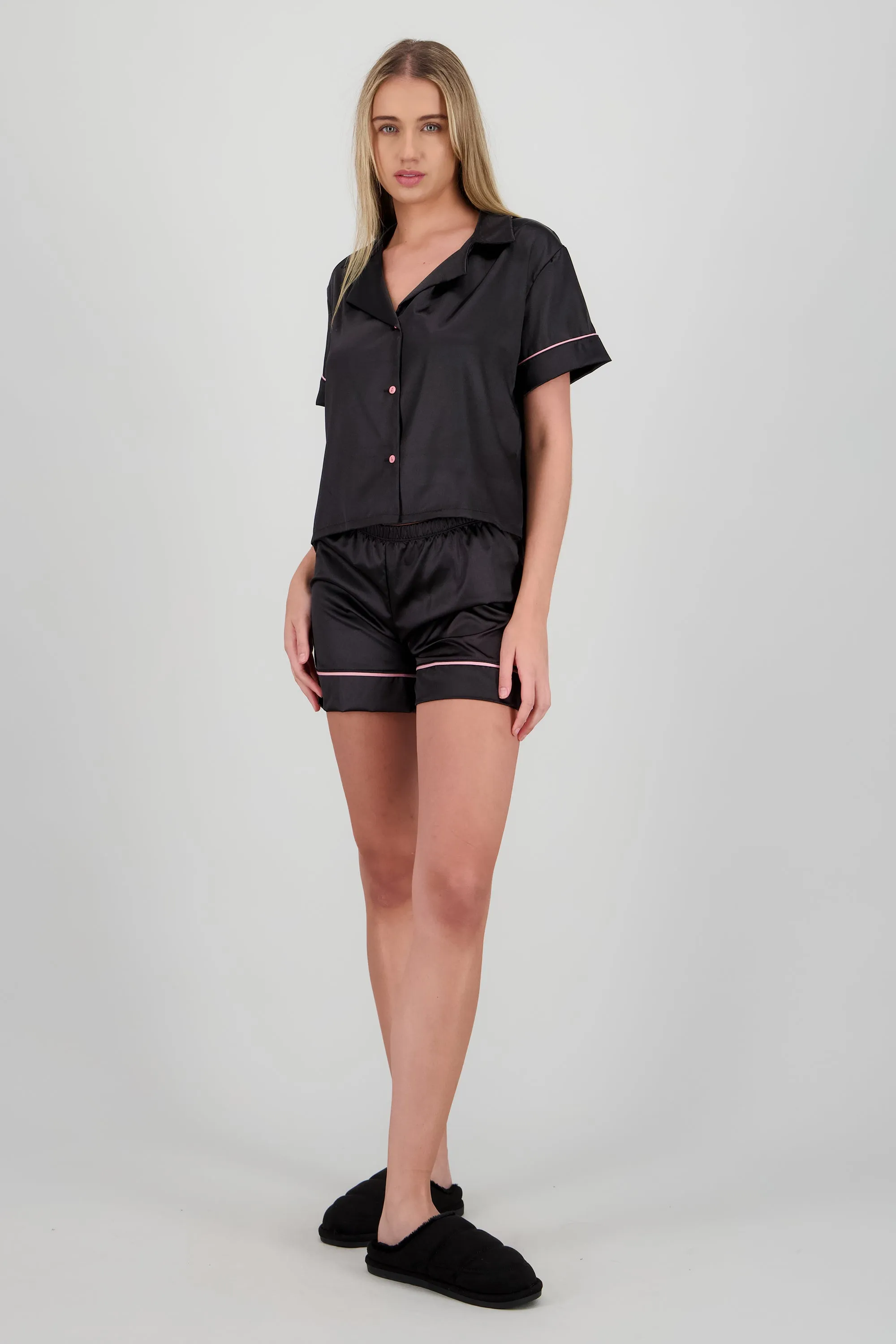 Pantufla mula divisiones puff sold by Shasa product image thumbnail 5