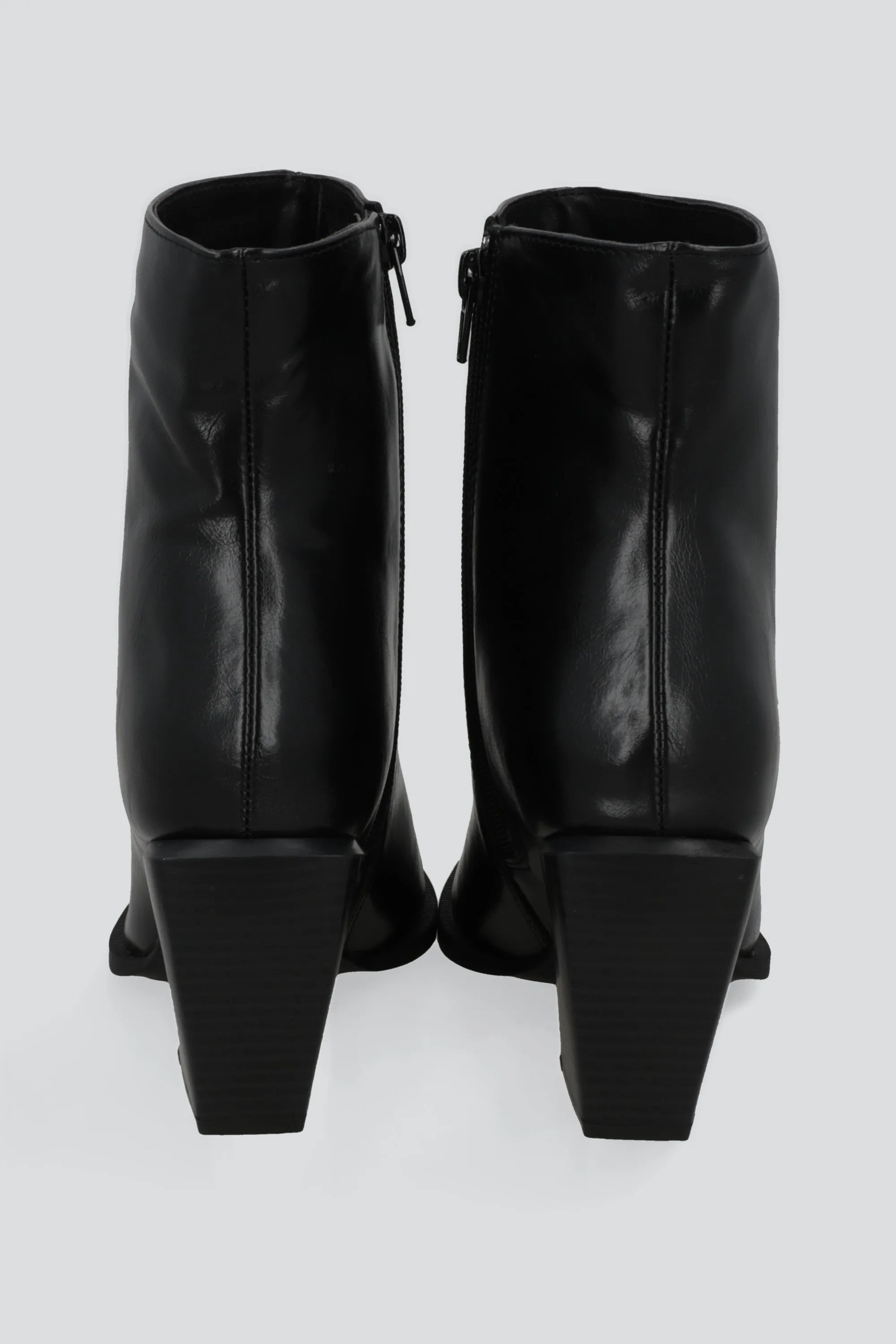 Botin pointy tacon moderno sold by Shasa product image thumbnail 4