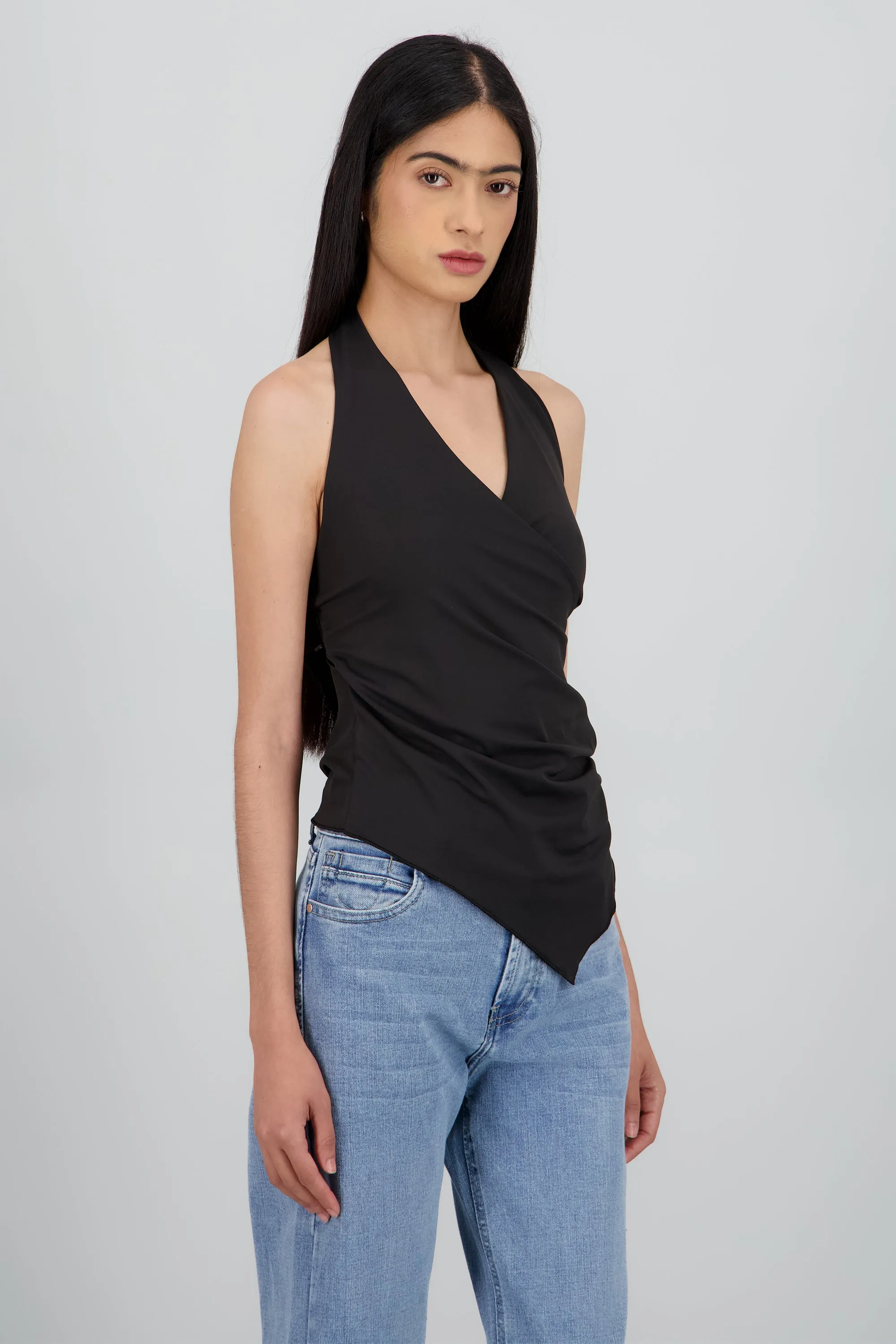 Blusa cuello halter cruzado detalle drapeado sold by Shasa product image thumbnail 3