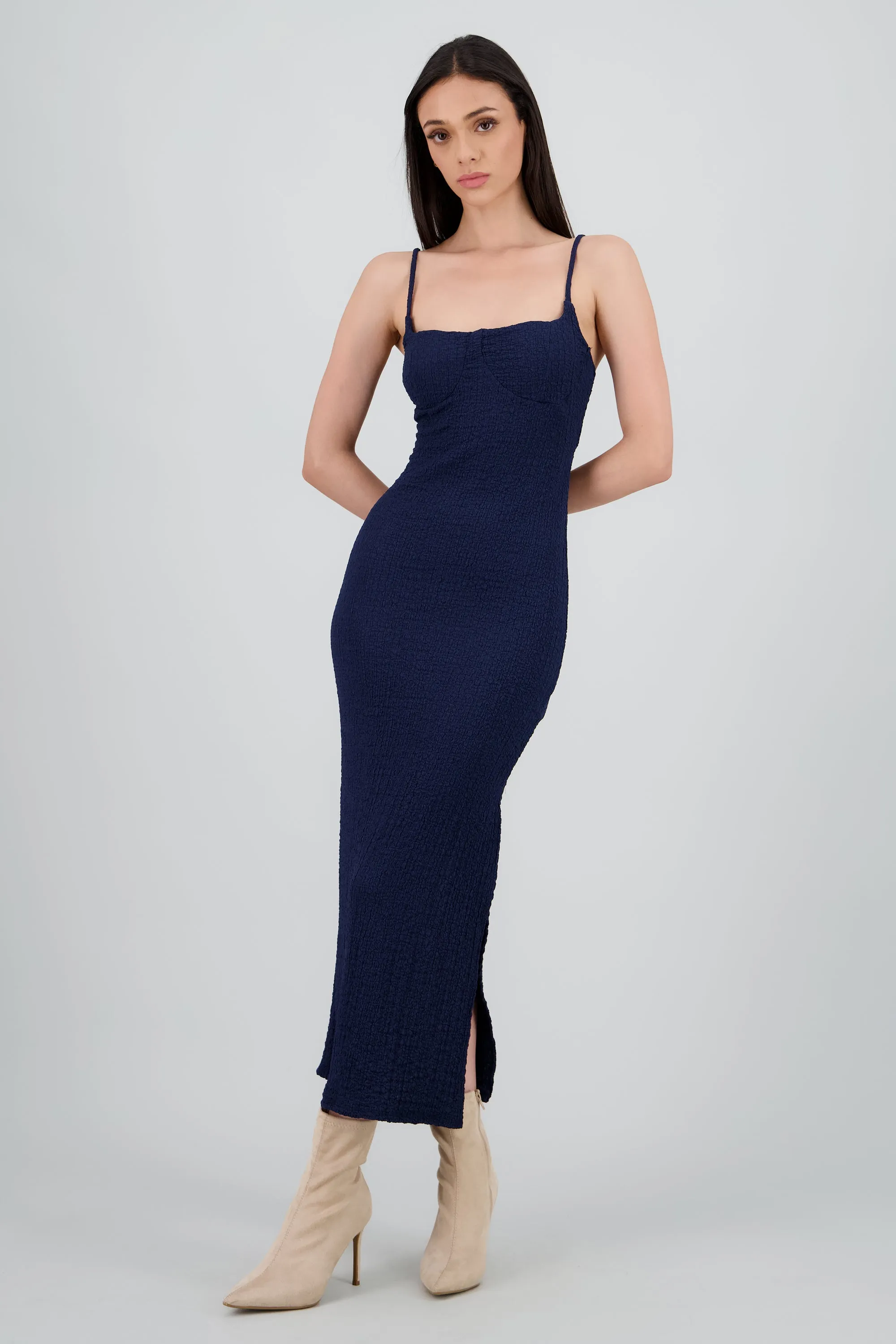 Vestido maxi textura con copas sold by Shasa product image thumbnail 2