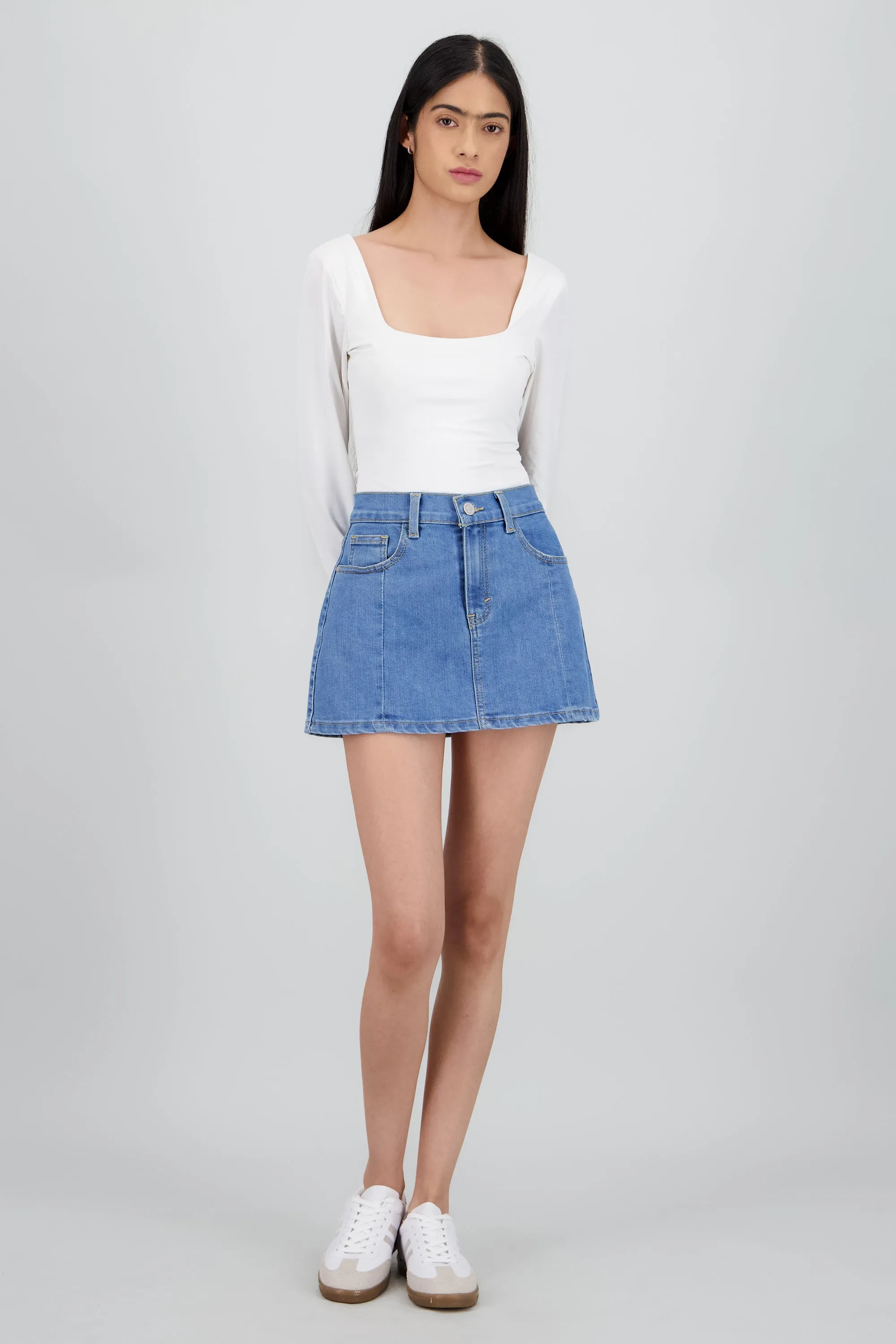 Faldo cortes basica sold by Shasa