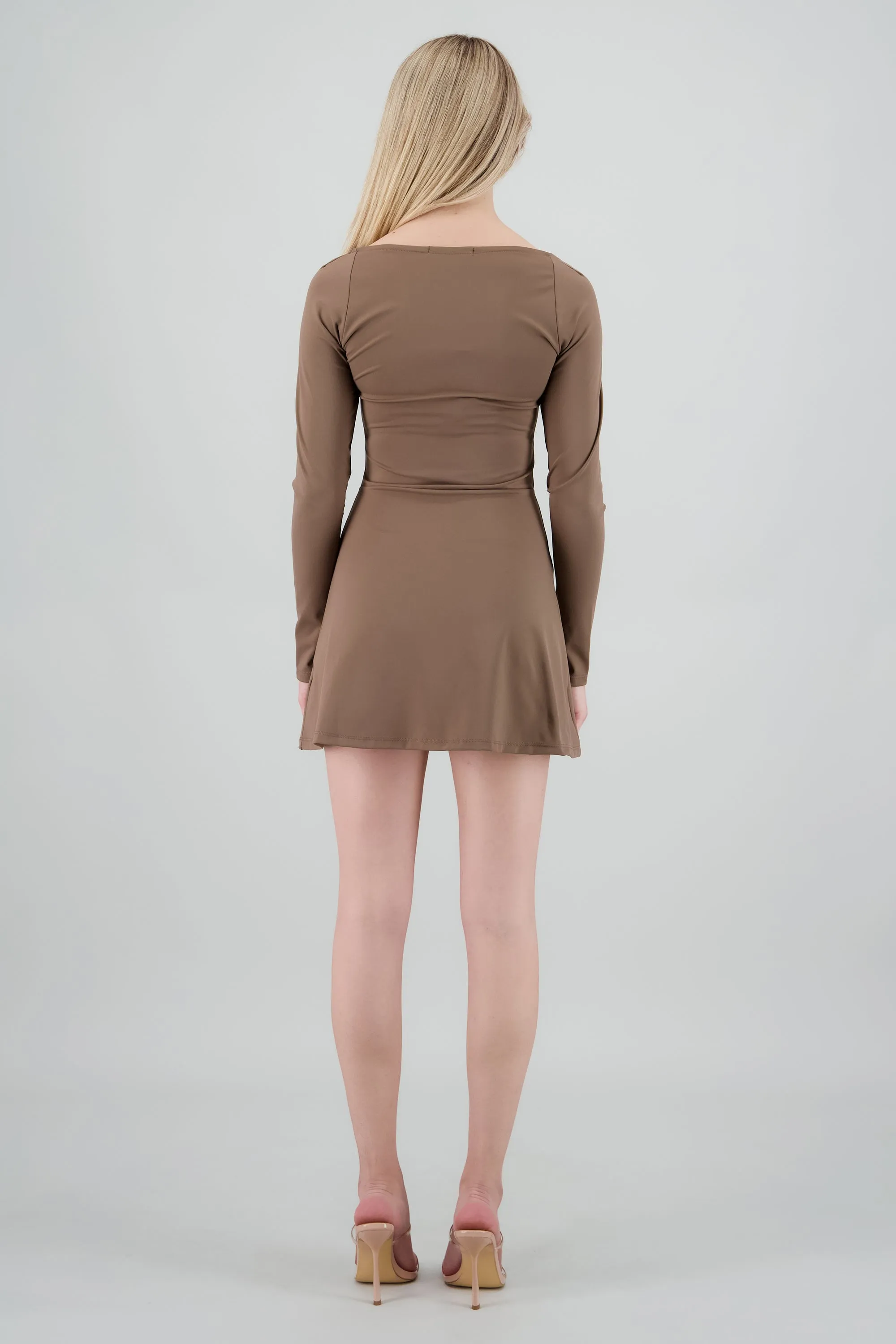 Vestido mini manga larga cuello cuadrado sold by Shasa product image thumbnail 4