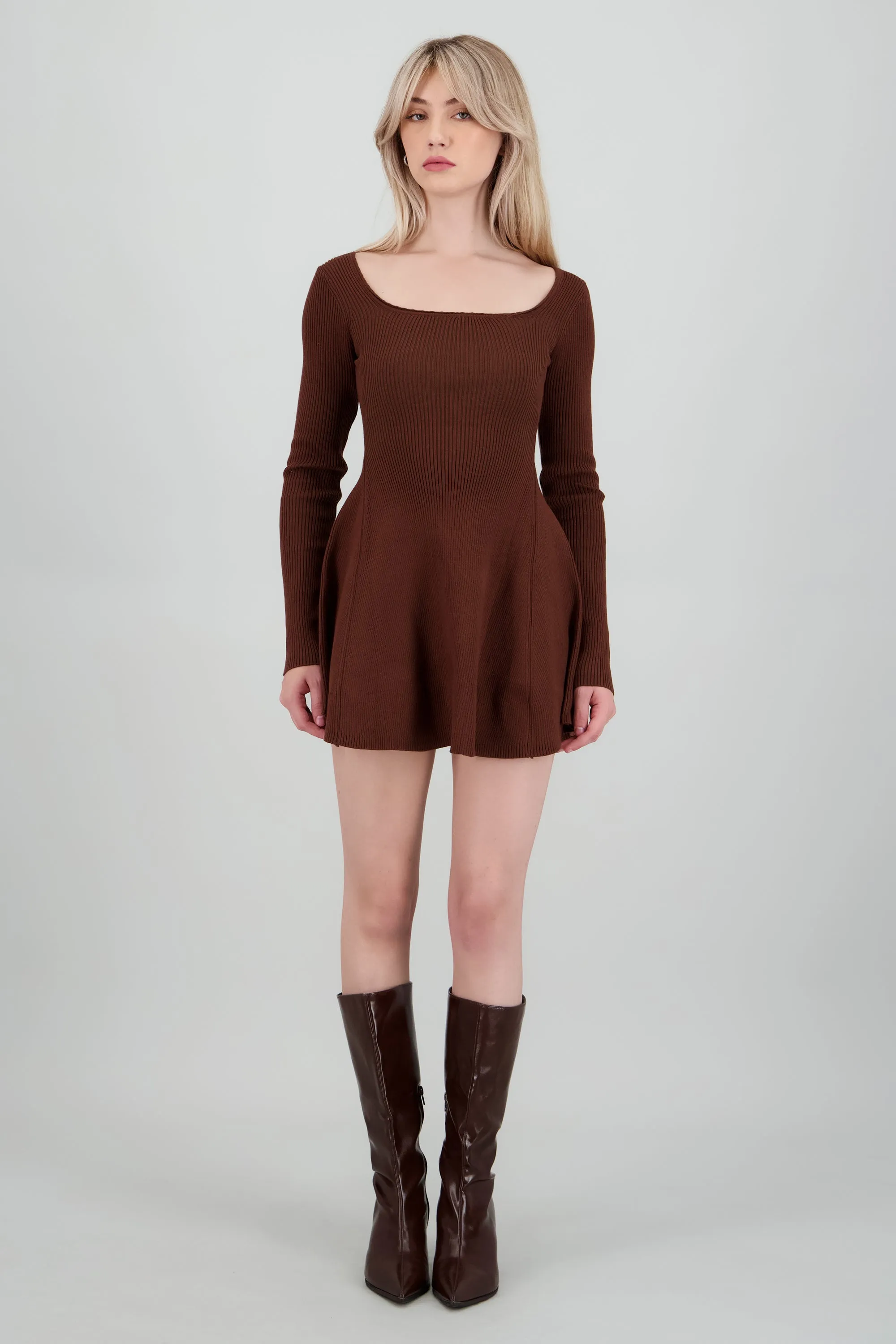 Vestido mini manga larga tejido sold by Shasa product image thumbnail 2