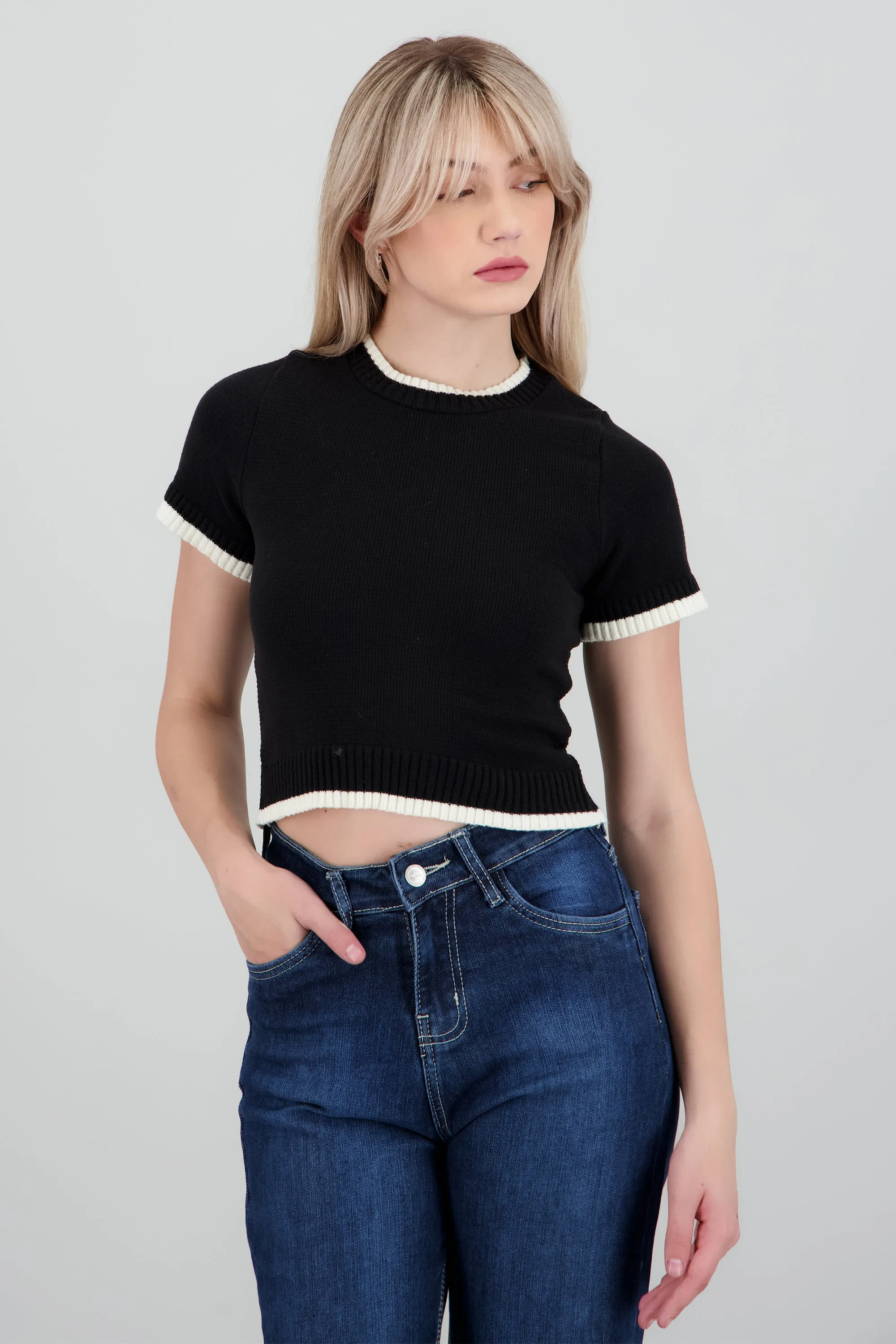 Top tejido manga corta contraste sold by Shasa product image thumbnail 2