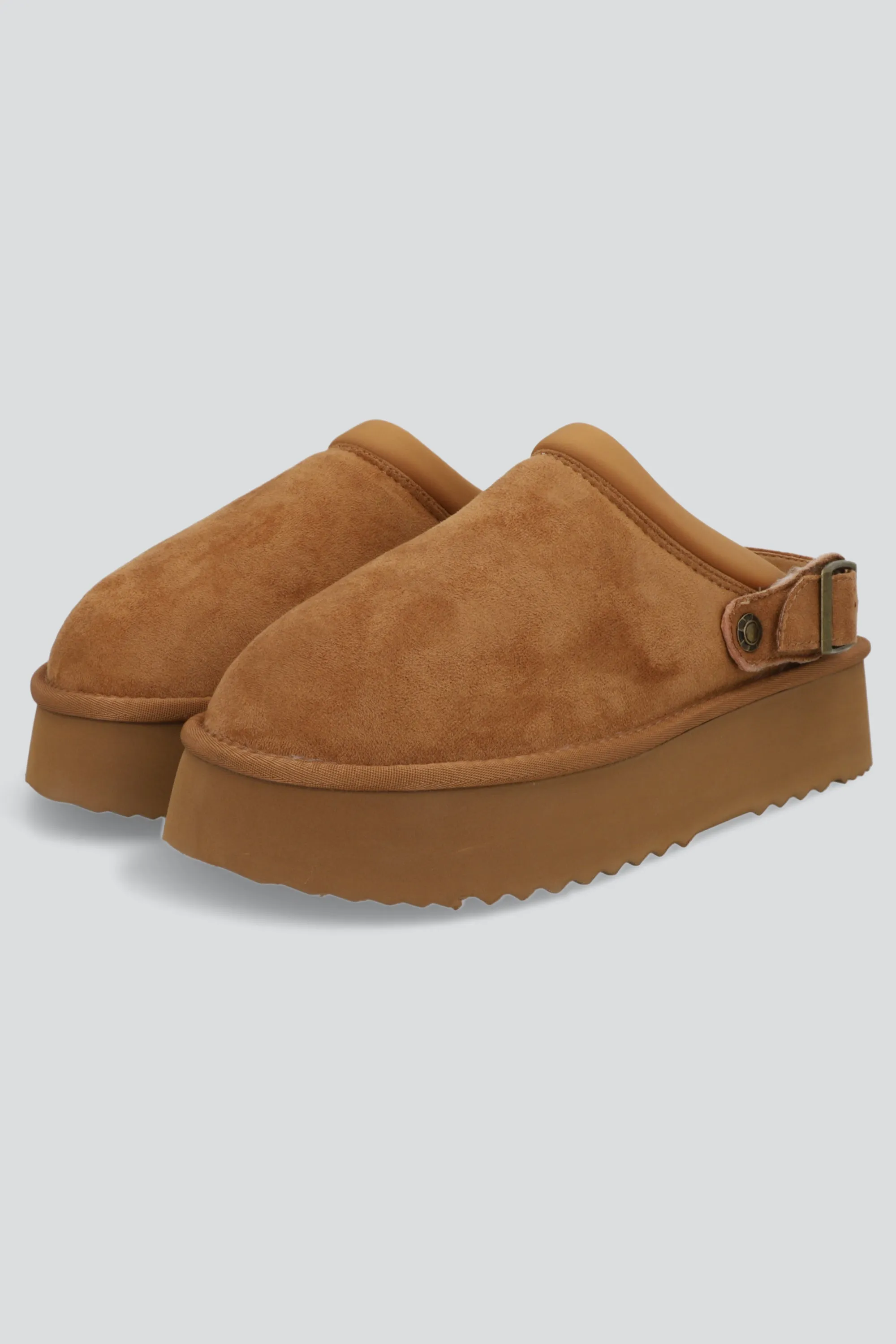 Pantufla zueco sherpa pelo sold by Shasa product image thumbnail 2