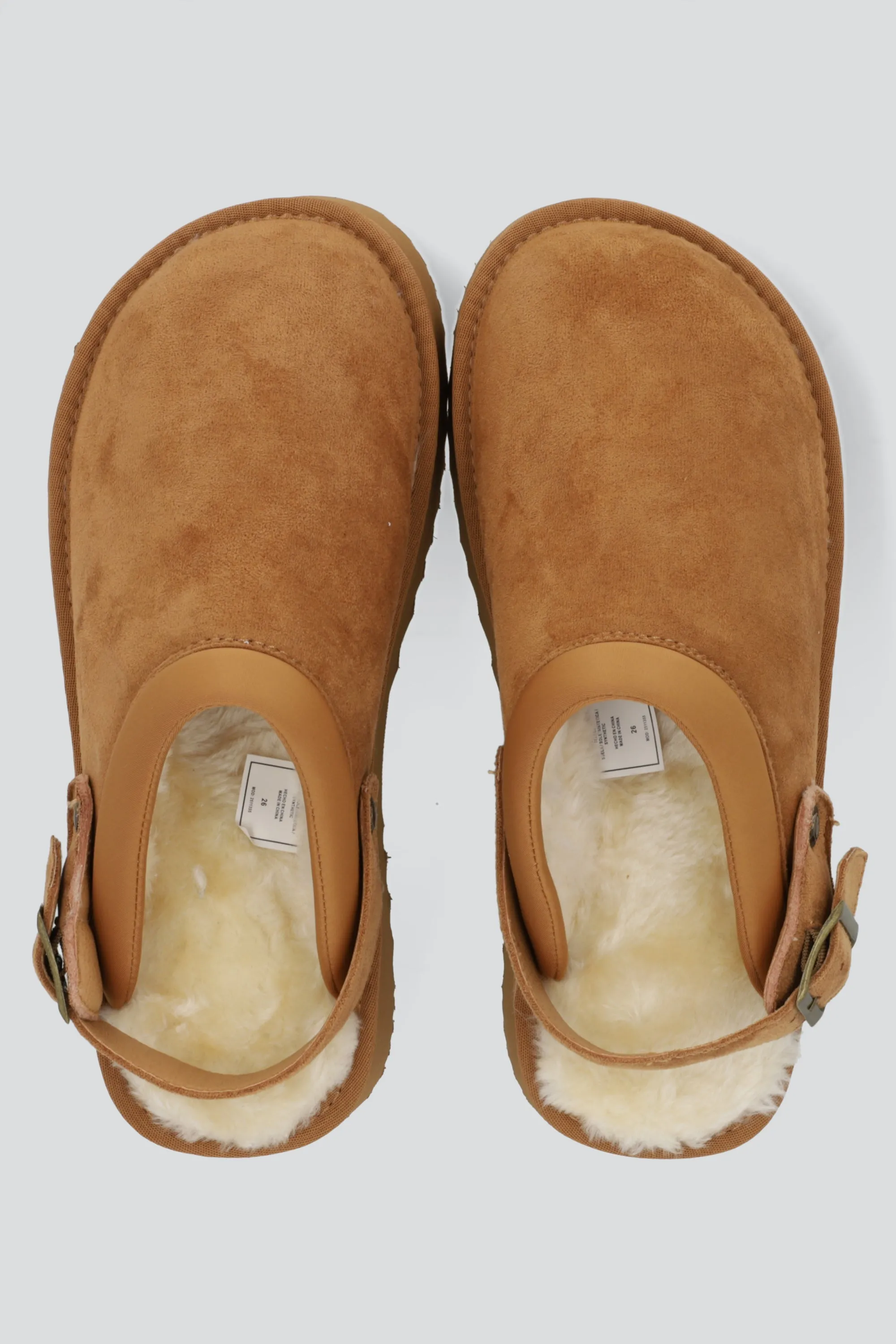 Pantufla zueco sherpa pelo sold by Shasa product image thumbnail 3