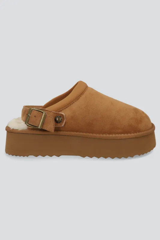 Pantufla zueco sherpa pelo sold by Shasa