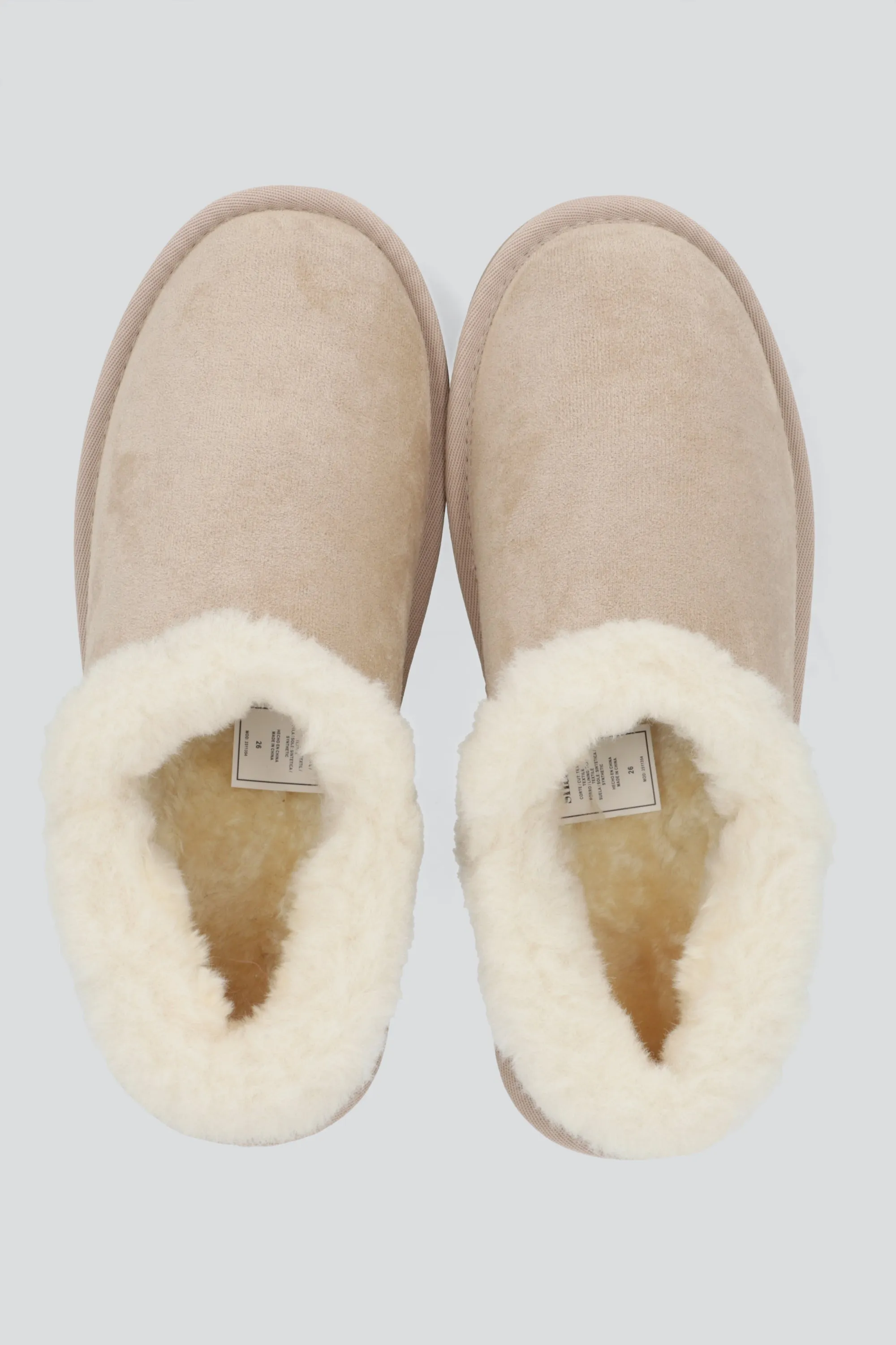 Bota invierno corta peluche sold by Shasa product image thumbnail 3