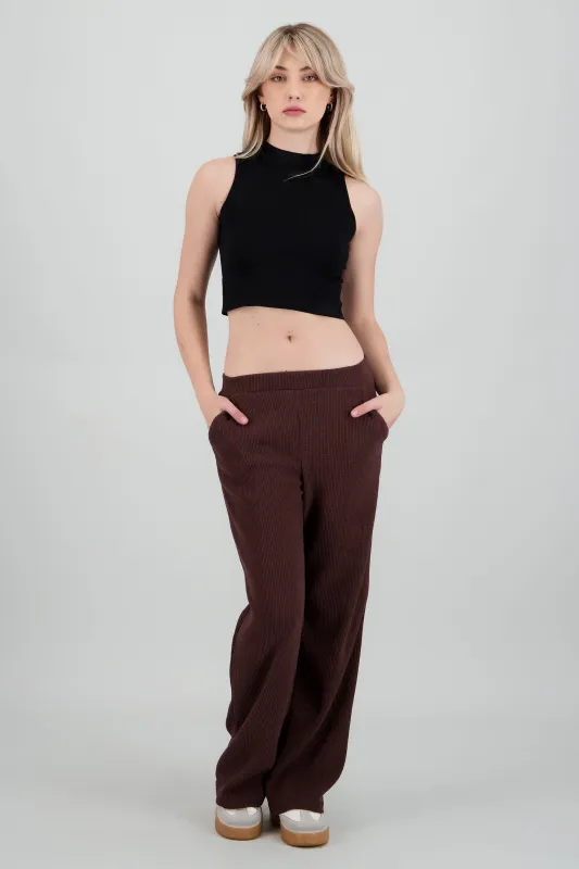 Pantalon amplio detalle textura sold by Shasa