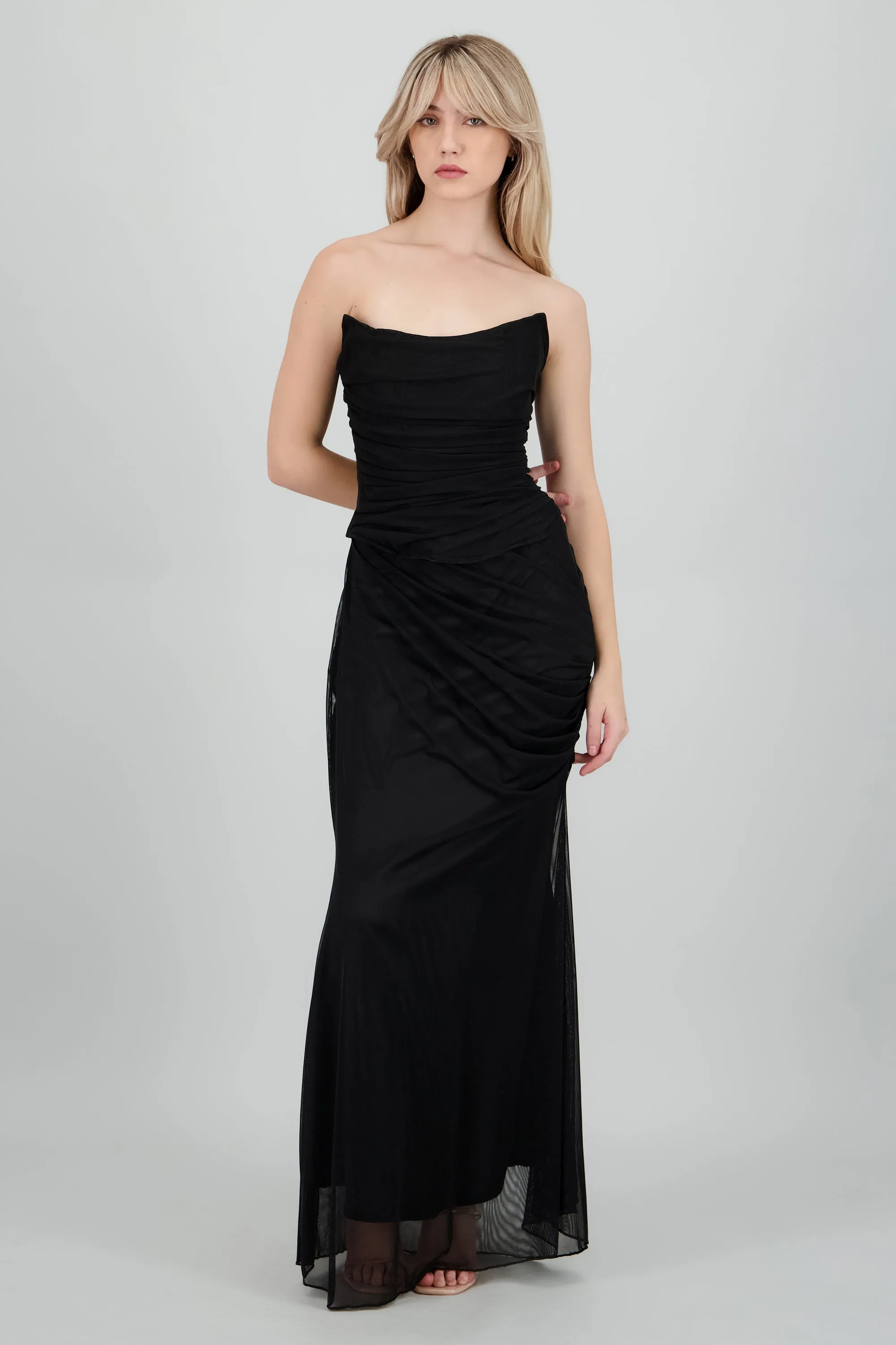 Falda maxi drapeado costados mesh sold by Shasa