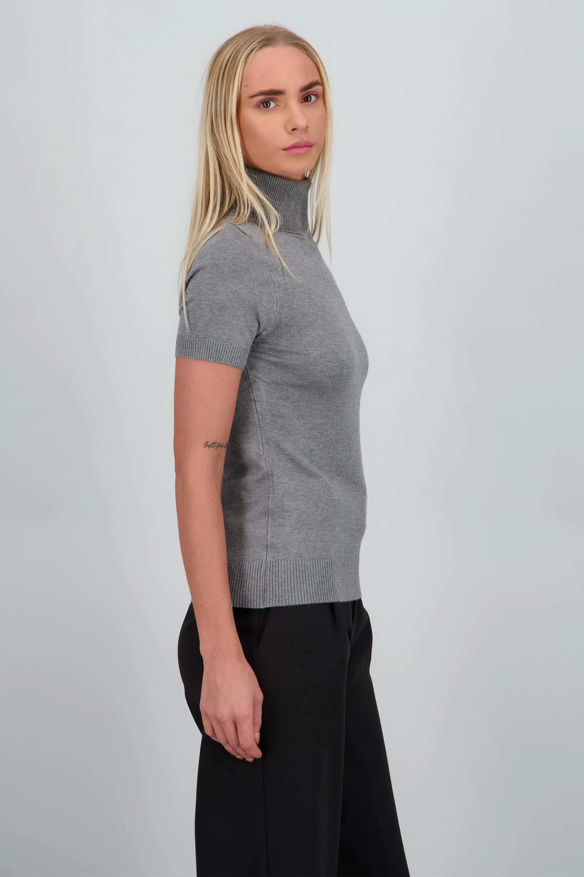 sueter manga corta cuello de tortuga sold by Shasa product image thumbnail 3