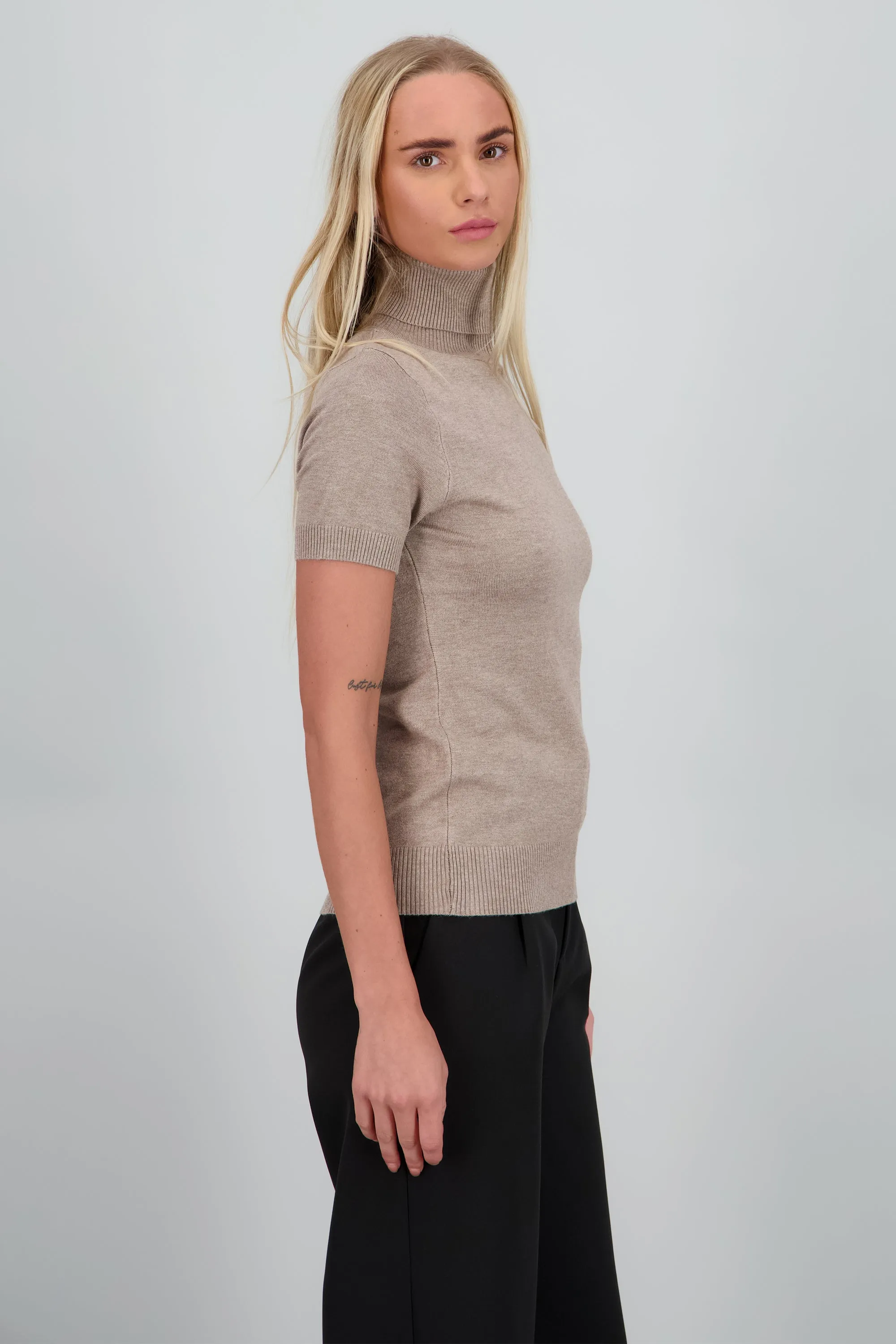 sueter manga corta cuello de tortuga sold by Shasa product image thumbnail 3