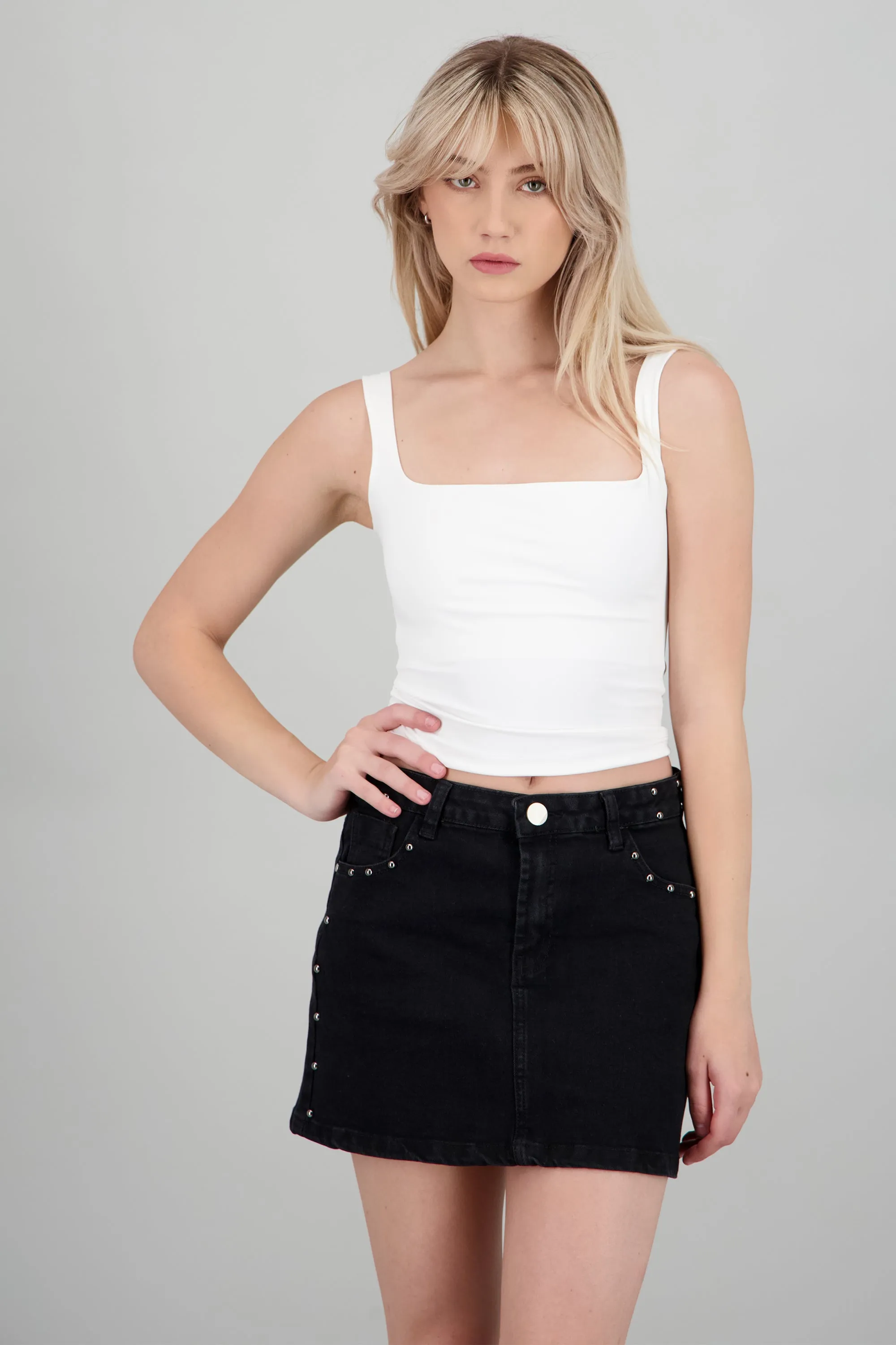 Top escote cuadrado tirantes sold by Shasa