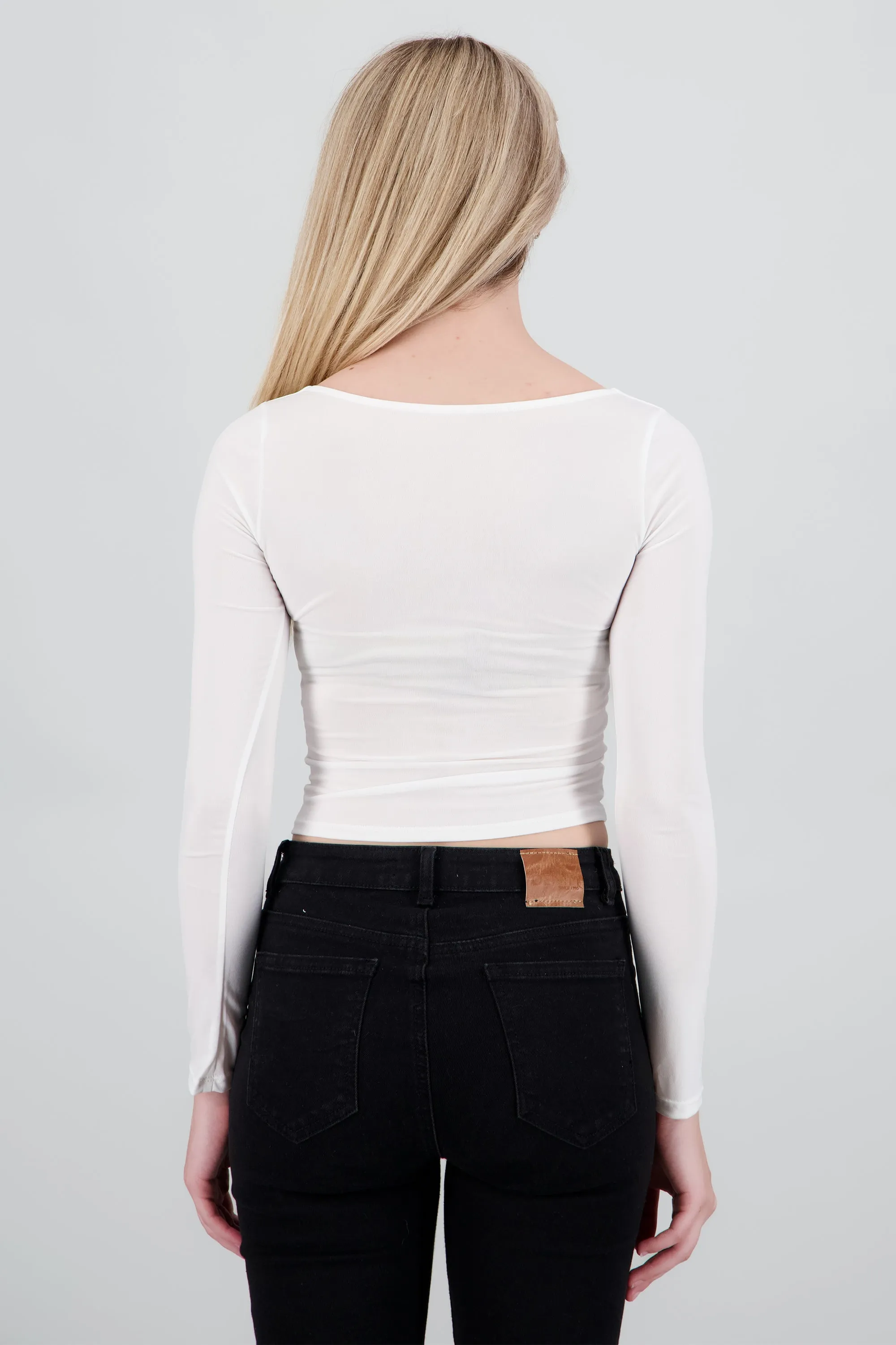 Top escote redondo manga larga sold by Shasa product image thumbnail 4