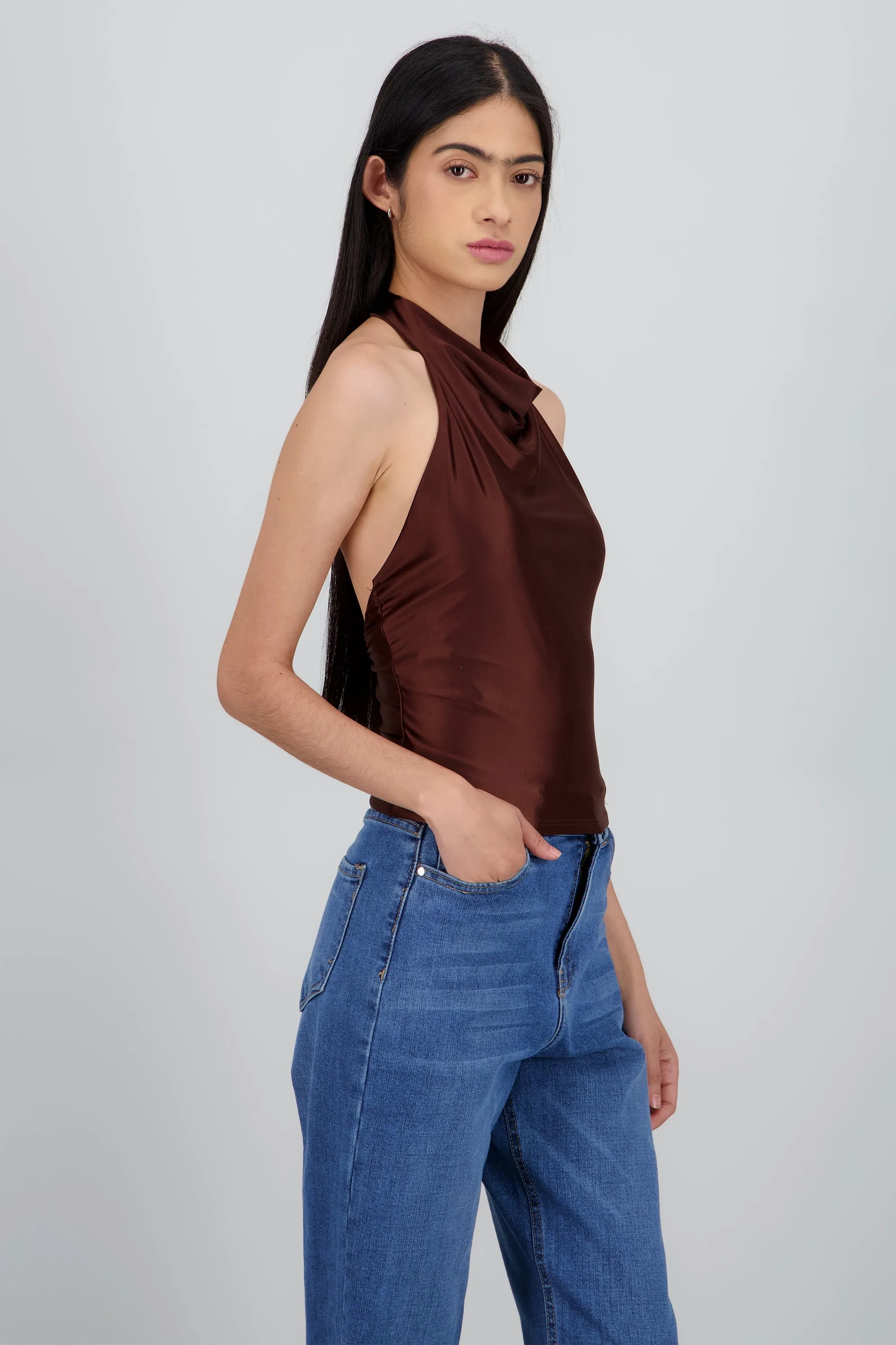 Top halter escote cascada lisa sold by Shasa product image thumbnail 3