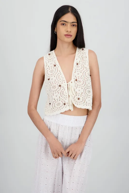 Chaleco tipo crochet detalle cuentas sold by Shasa