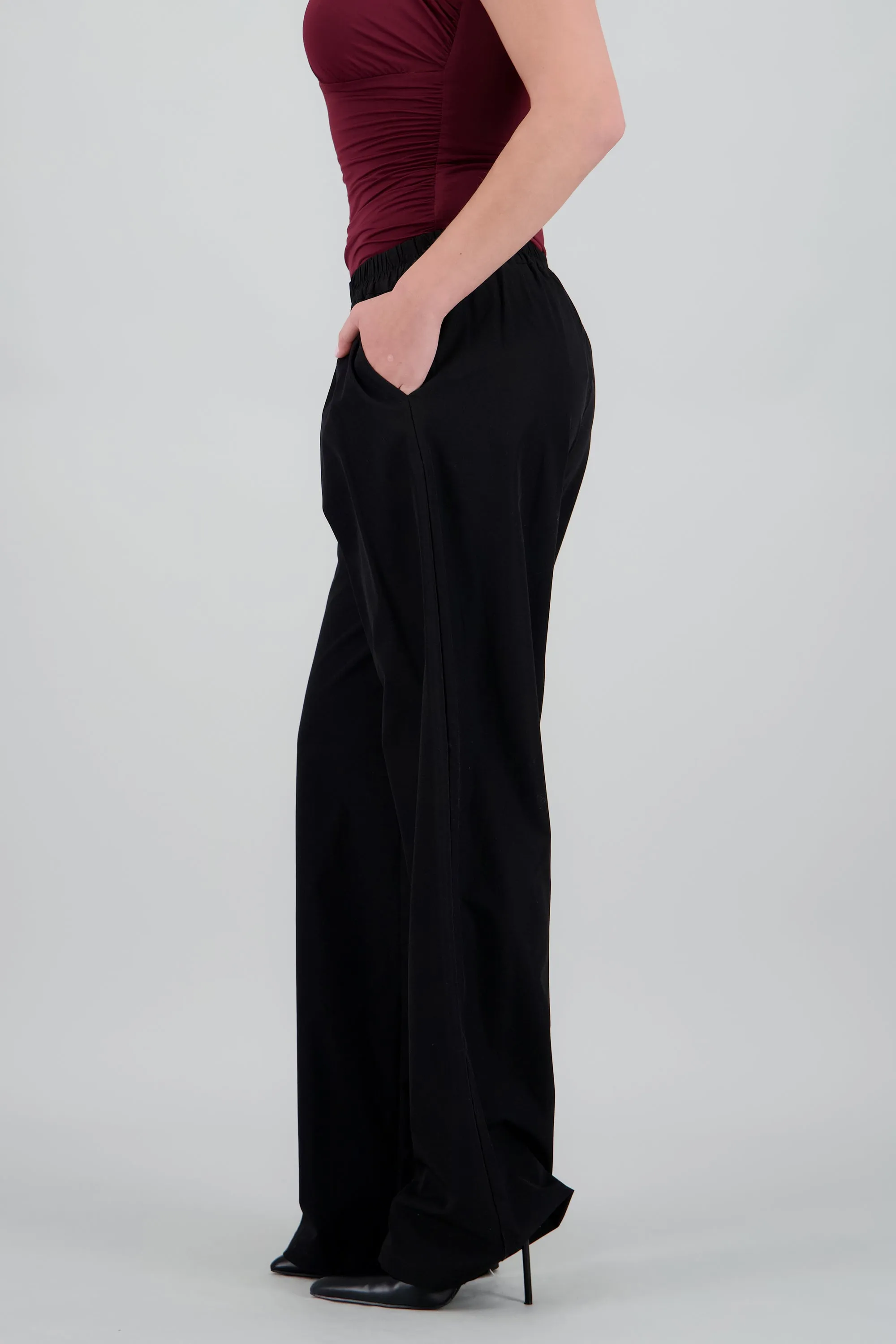 Pantalon liso recto detalle pretina sold by Shasa product image thumbnail 3