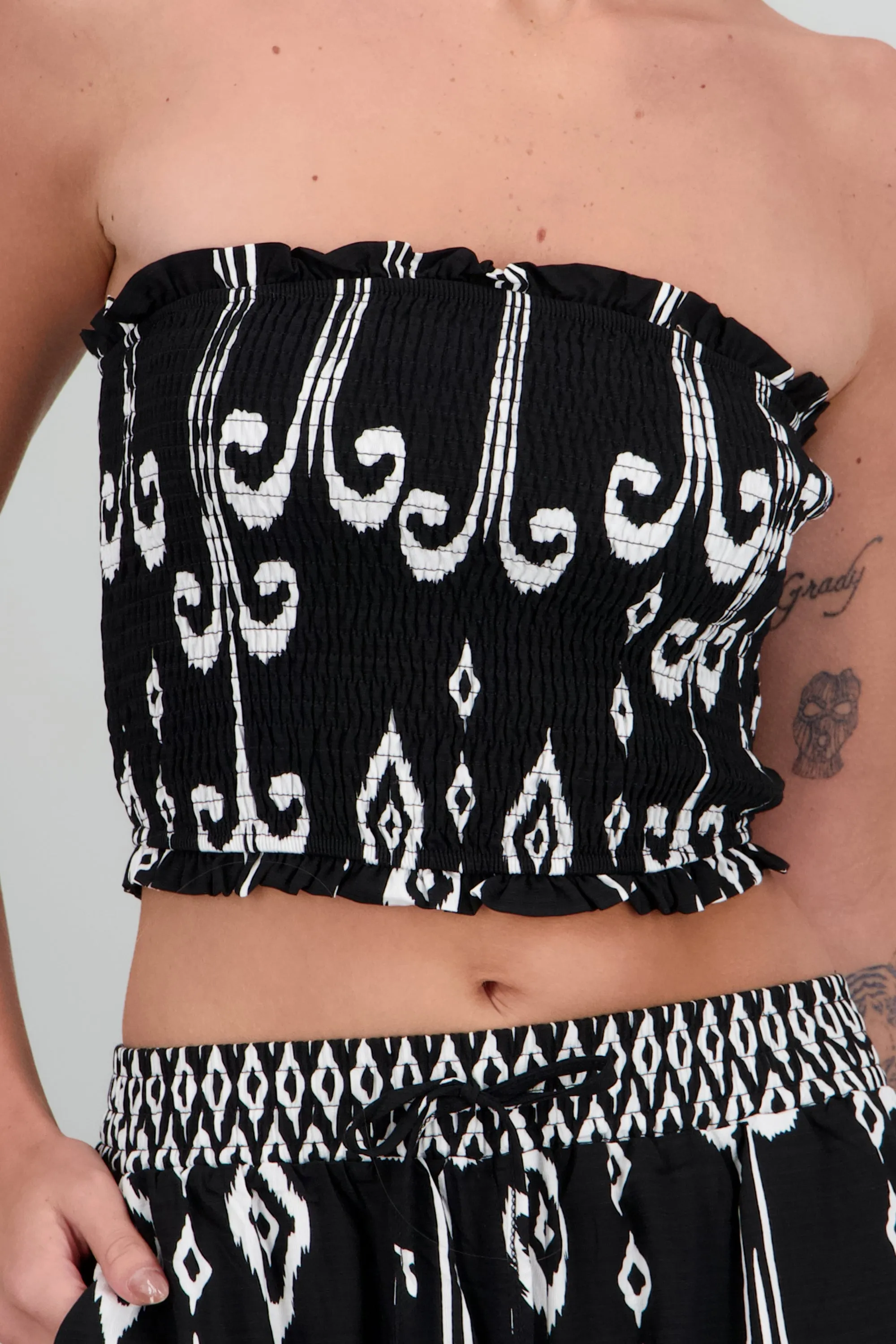 Top strapless estampado sold by Shasa product image thumbnail 5