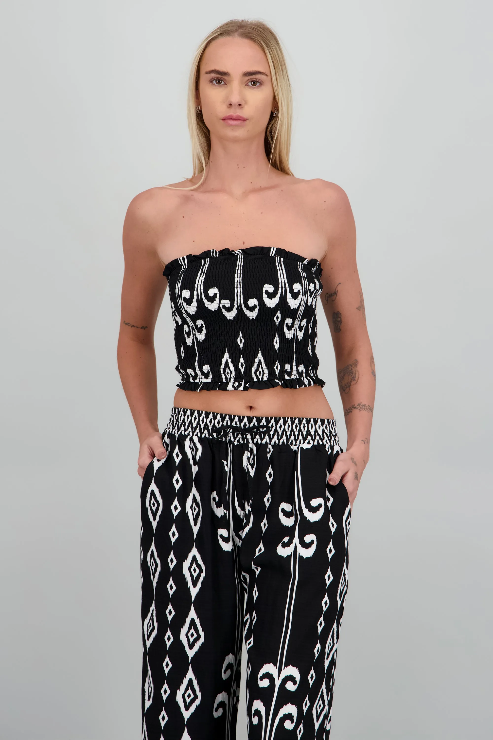 Top strapless estampado sold by Shasa product image thumbnail 2
