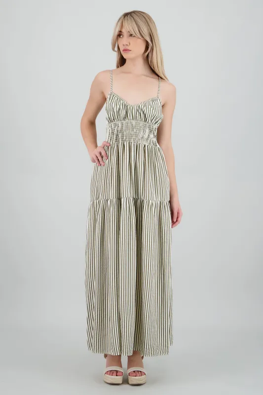 Vestido maxi lineas escote espalda sold by Shasa