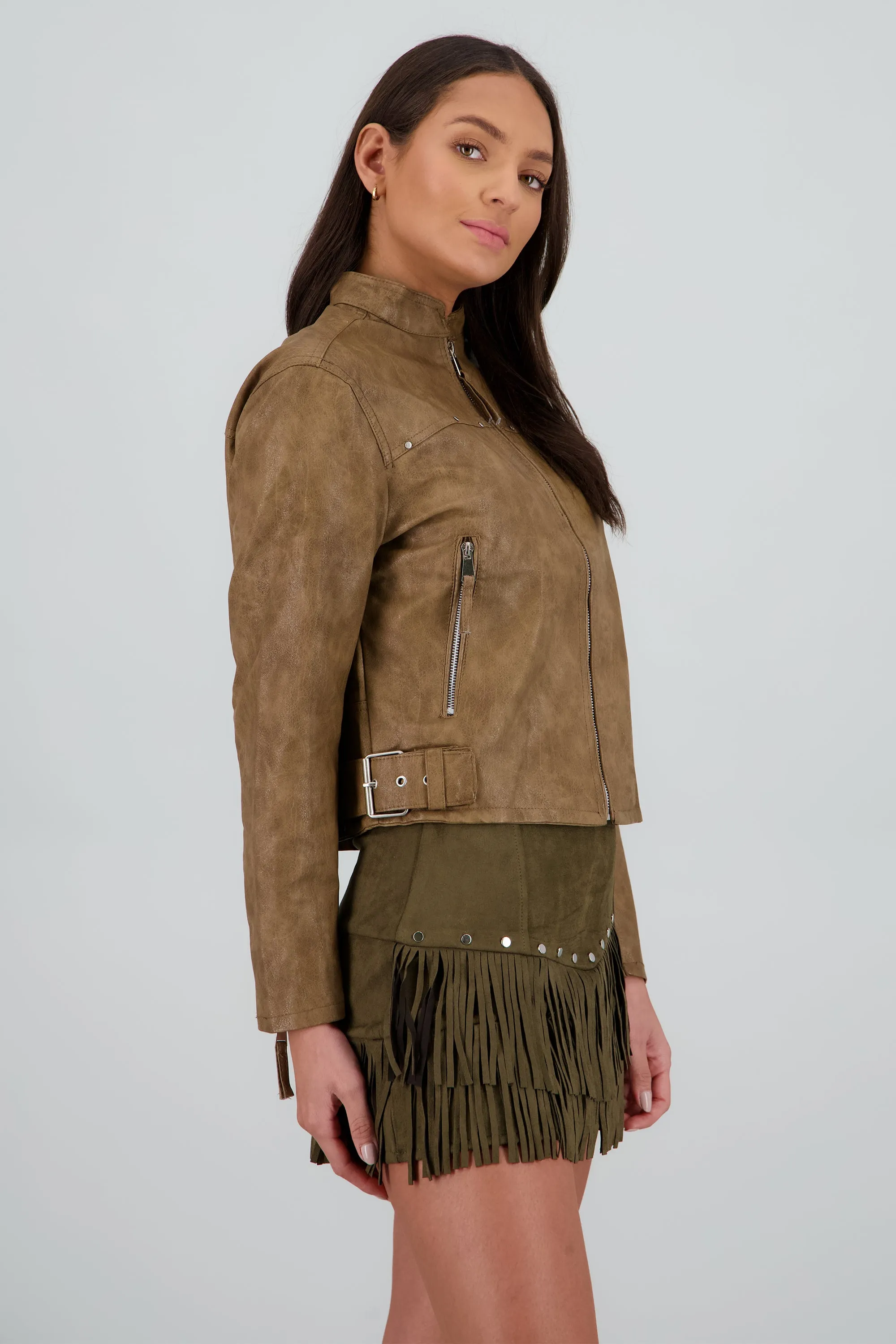 Chamarra efecto piel con bolsas sold by Shasa product image thumbnail 3