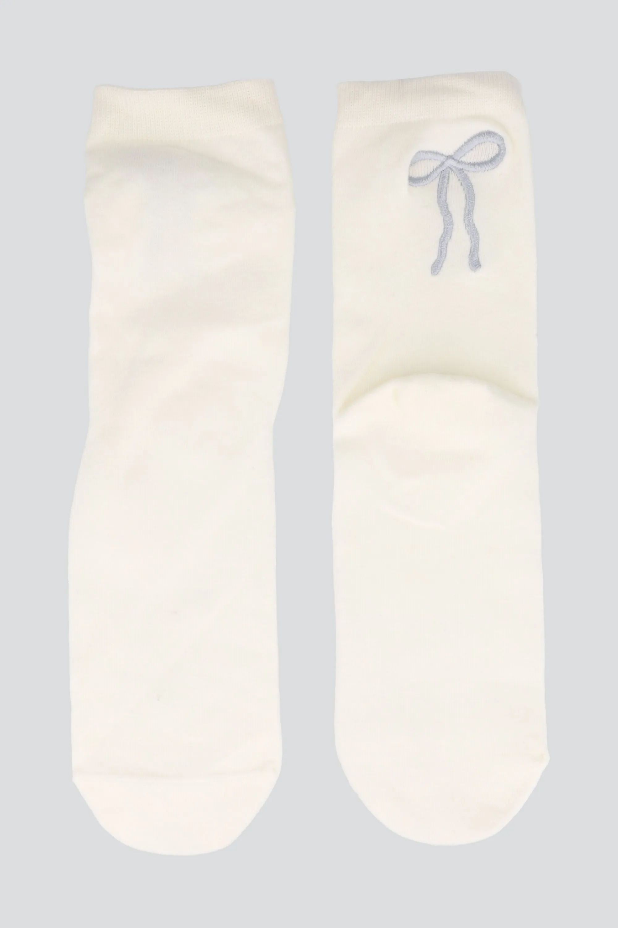 Calcetin moño sold by Shasa