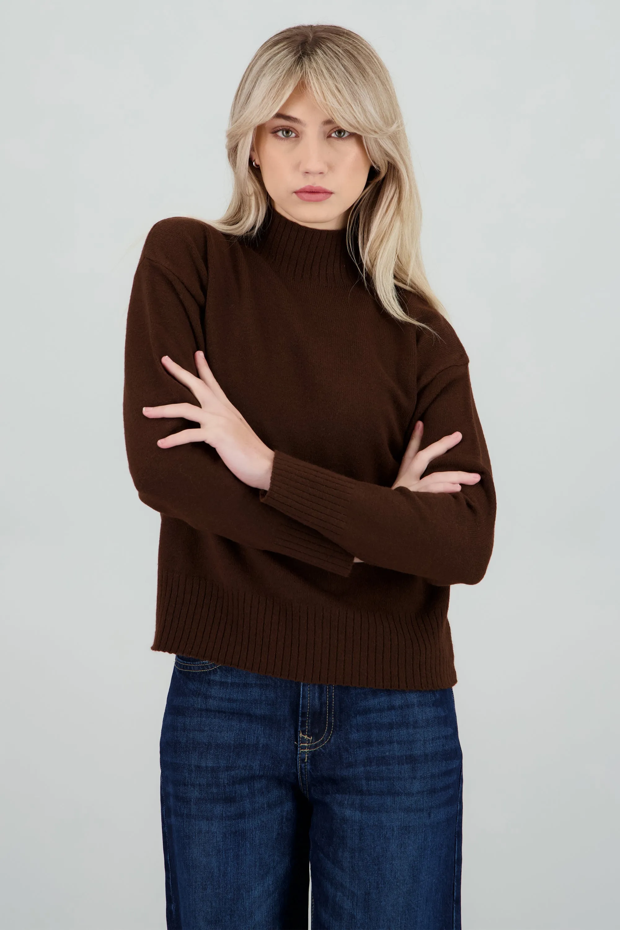 Sueter tacto super suave cuello alto sold by Shasa product image thumbnail 2