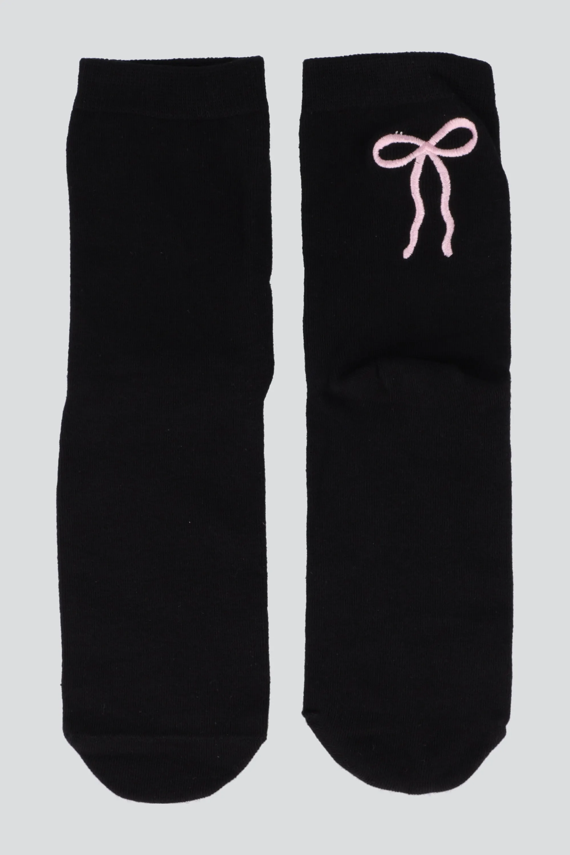 Calcetin moño sold by Shasa