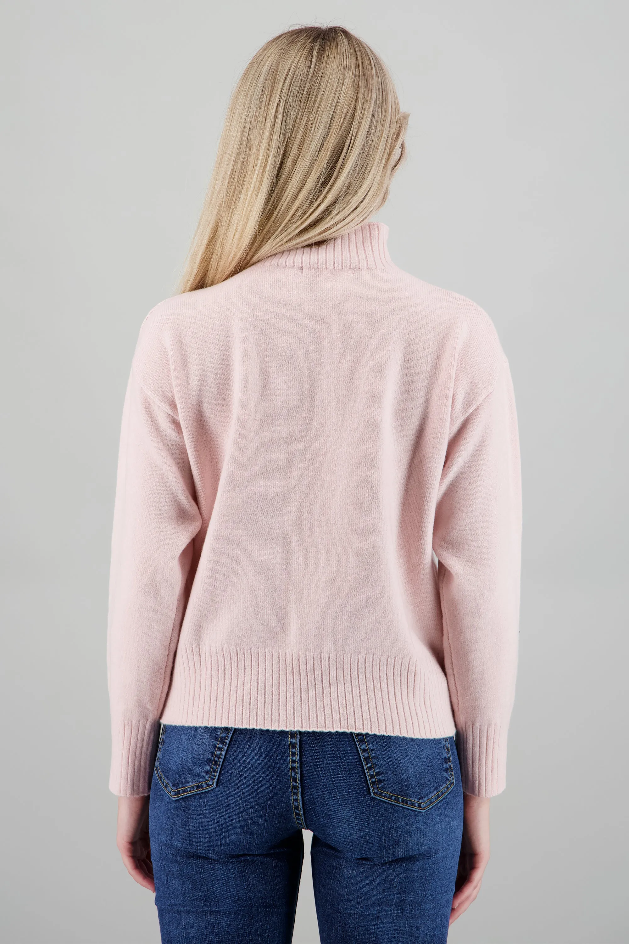 Sueter tacto super suave cuello alto sold by Shasa product image thumbnail 4