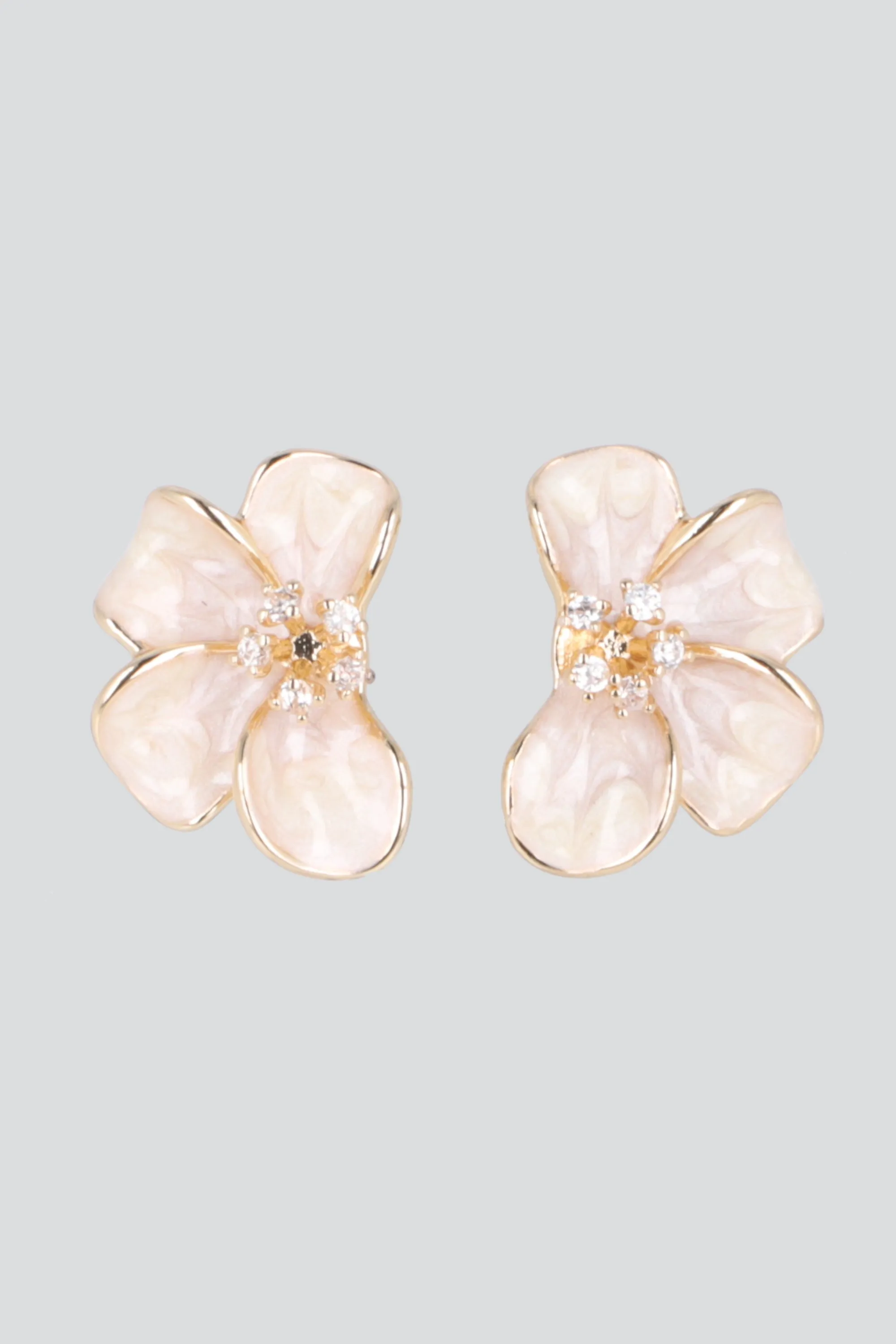 ARETES PETALOS ESMALTADOS PQ sold by Shasa