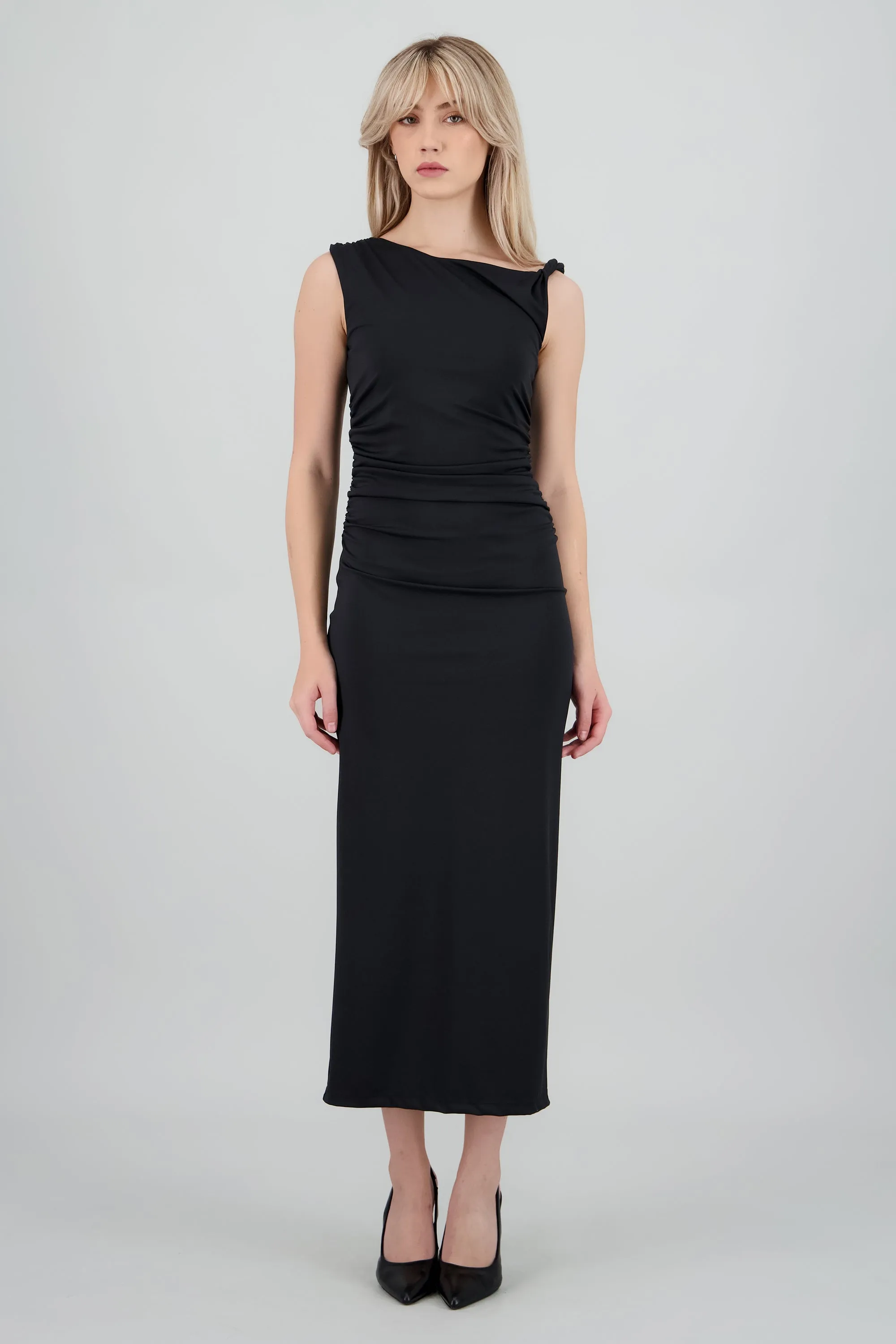 Vestido midi drapeado detalle tirante sold by Shasa product image thumbnail 2