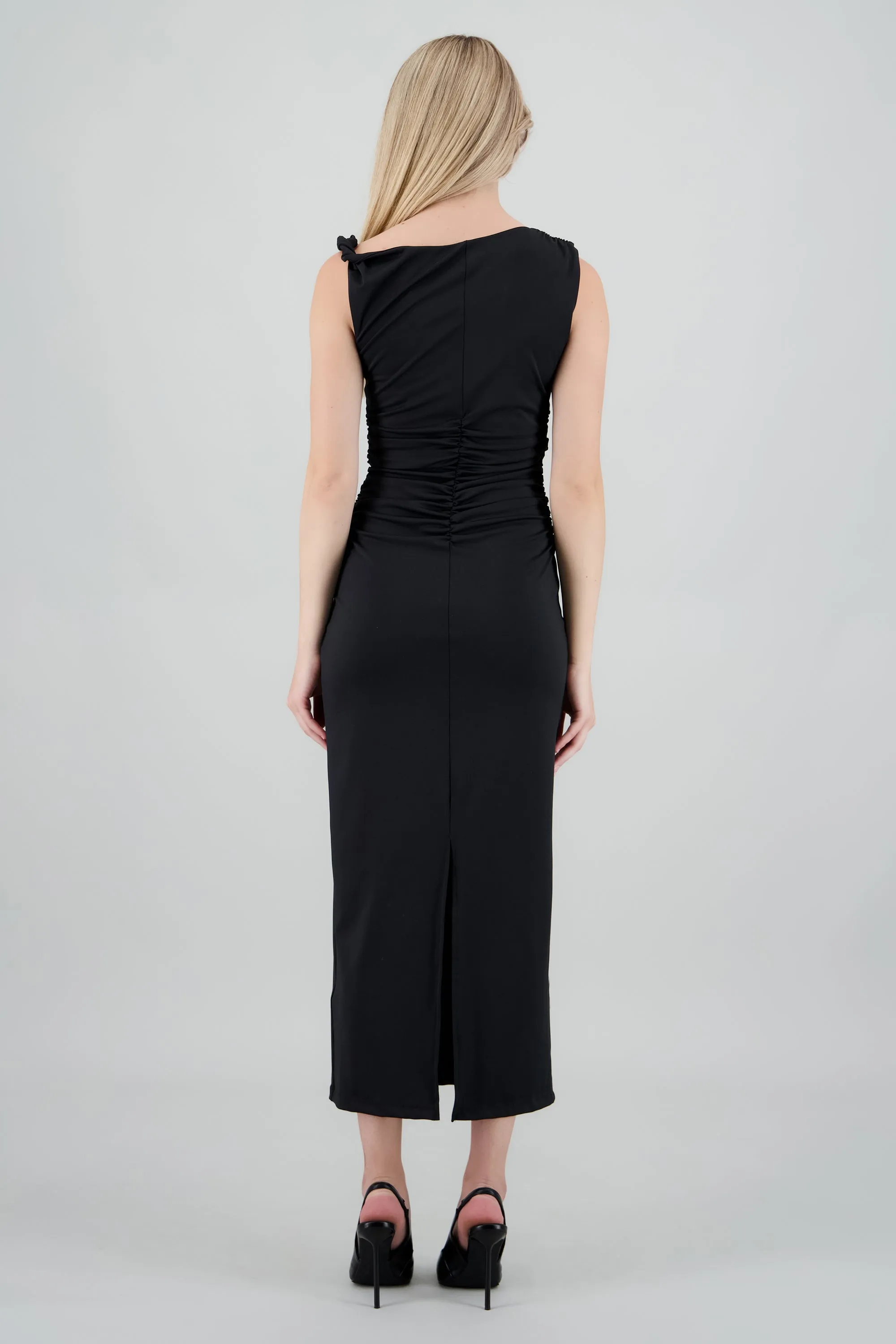 Vestido midi drapeado detalle tirante sold by Shasa product image thumbnail 4