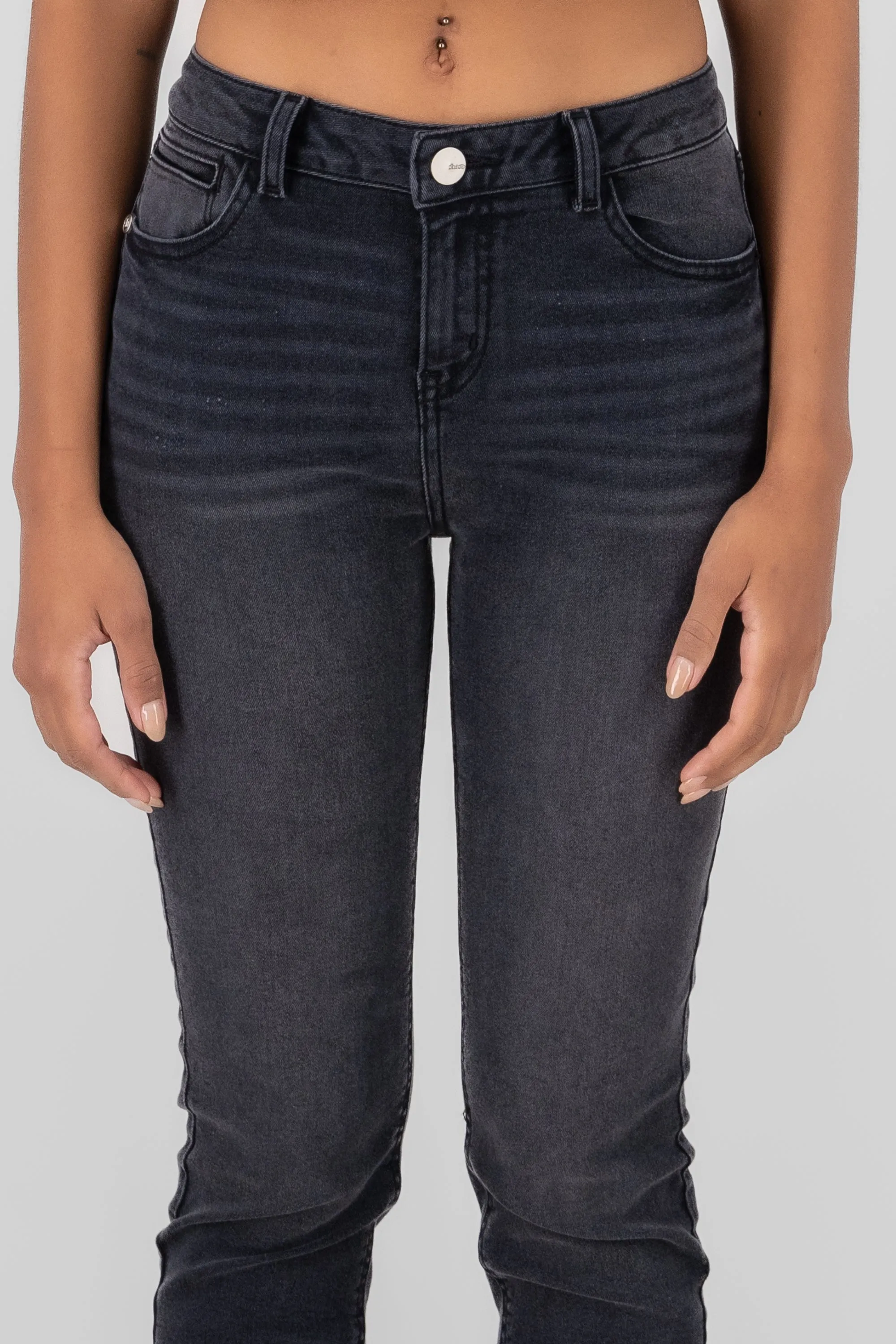 Jeans skinny deslavados sold by Shasa product image thumbnail 5