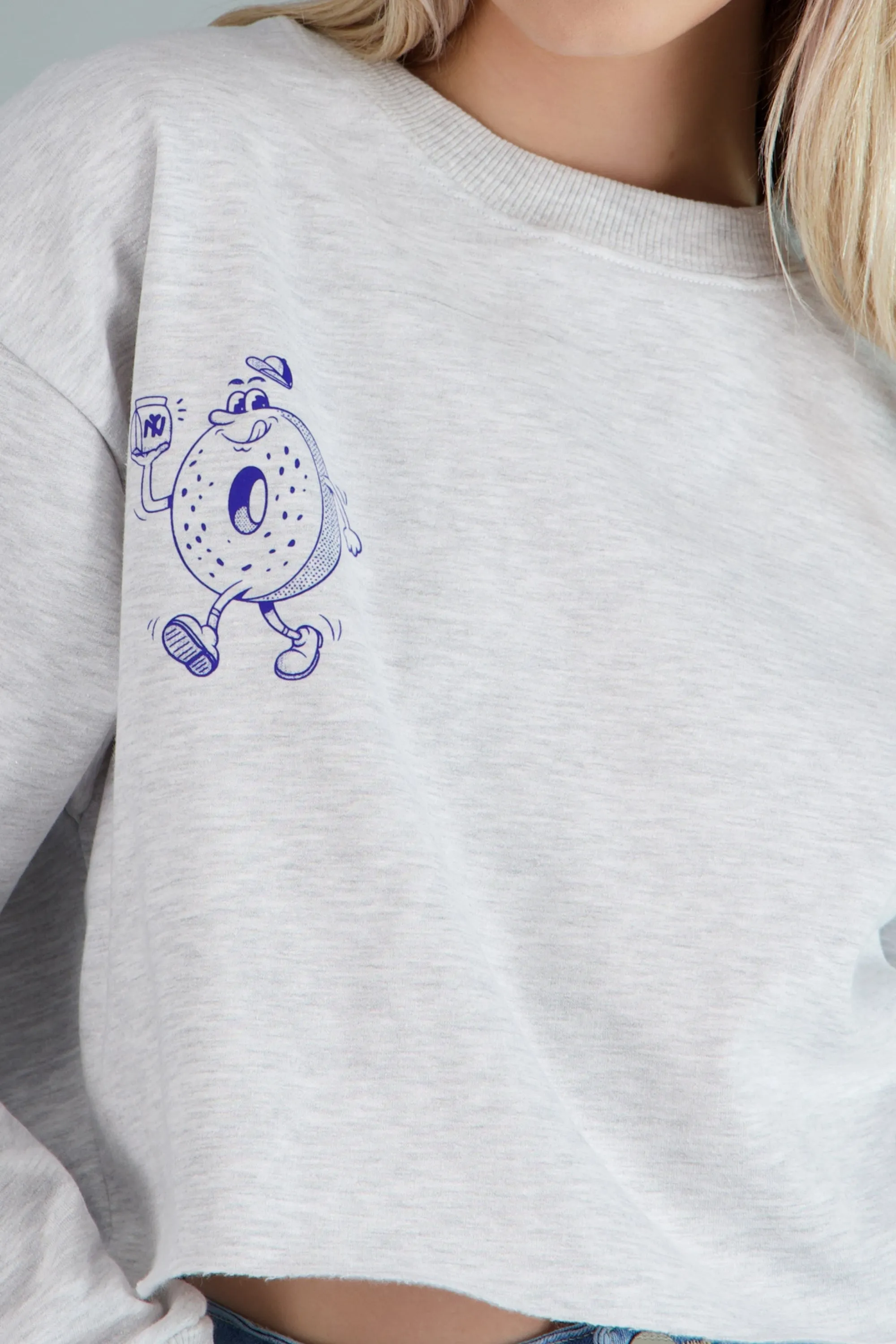 Sudadera crop estampado bagel sold by Shasa product image thumbnail 5