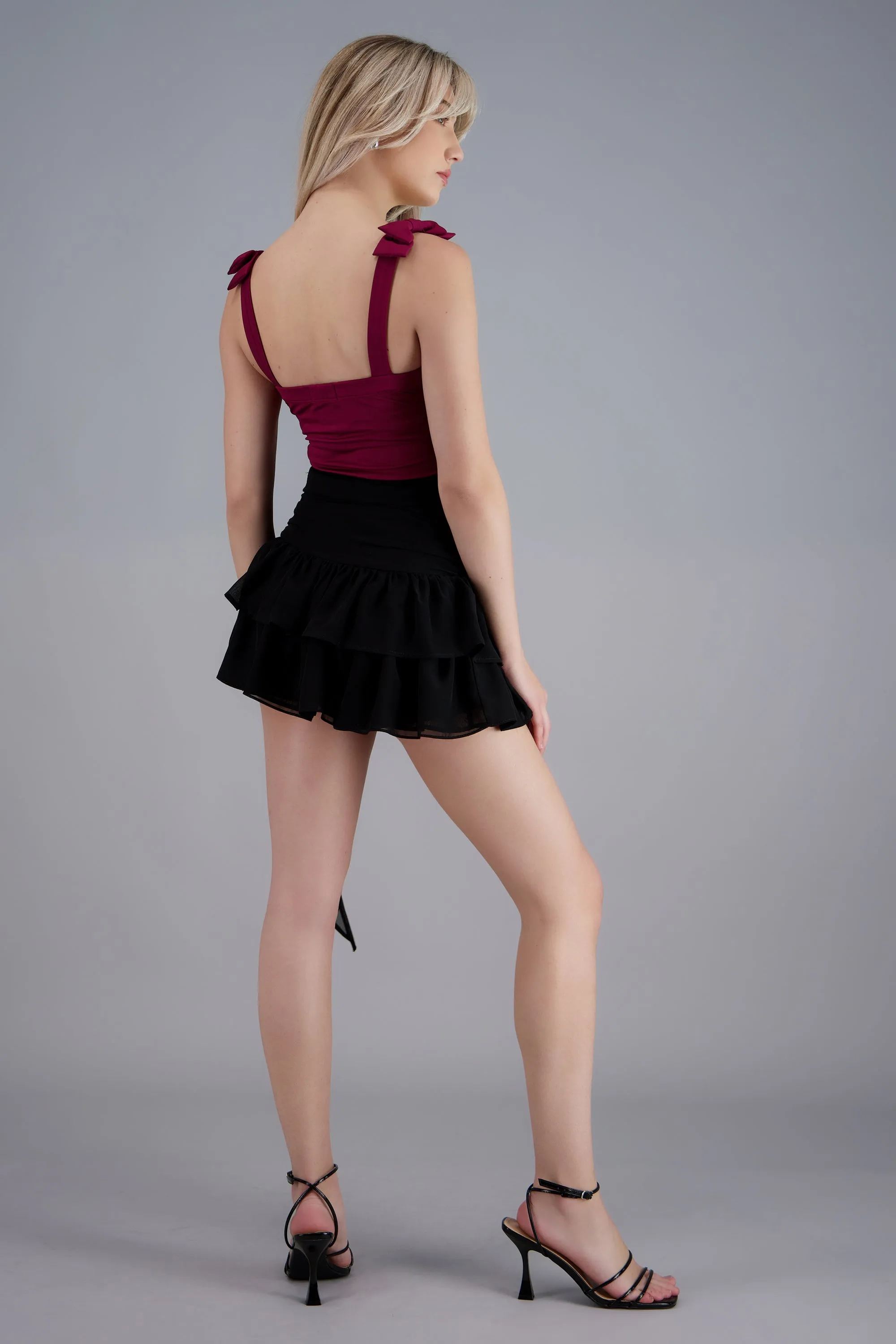 Falda short pliegues olanes de chiffon sold by Shasa product image thumbnail 4