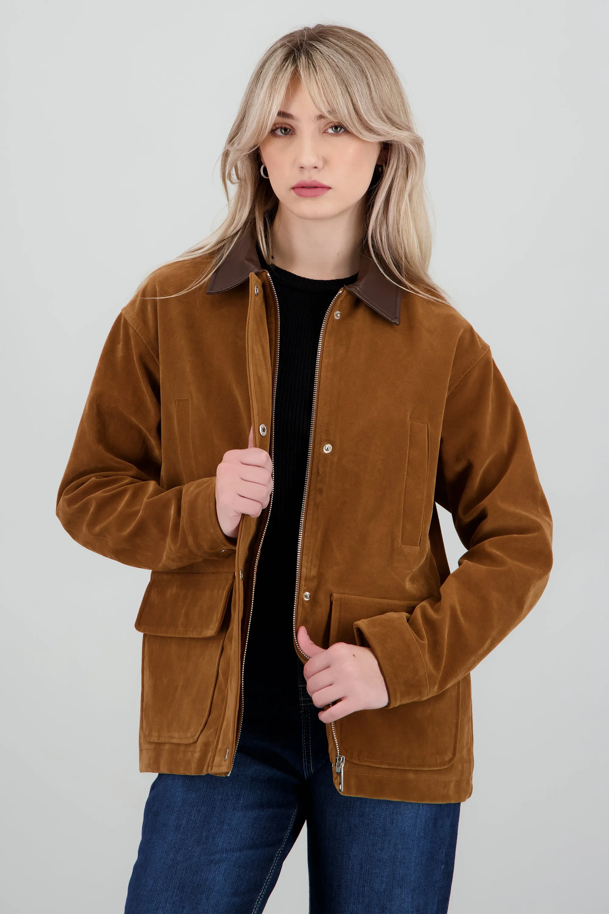 cazadora antelina cuello contraste efecto piel sold by Shasa