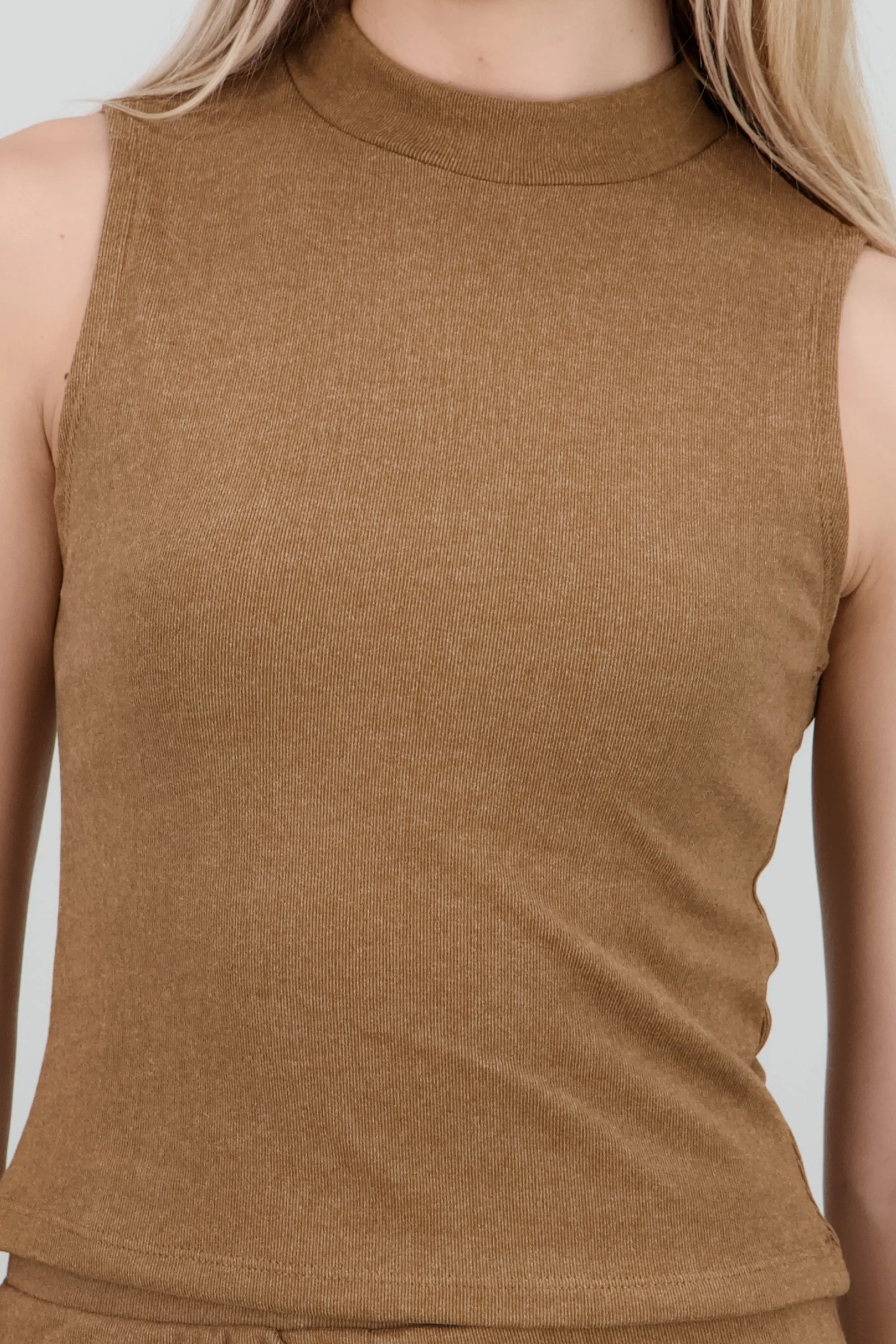 Top rib sin manga cuello alto sold by Shasa product image thumbnail 5